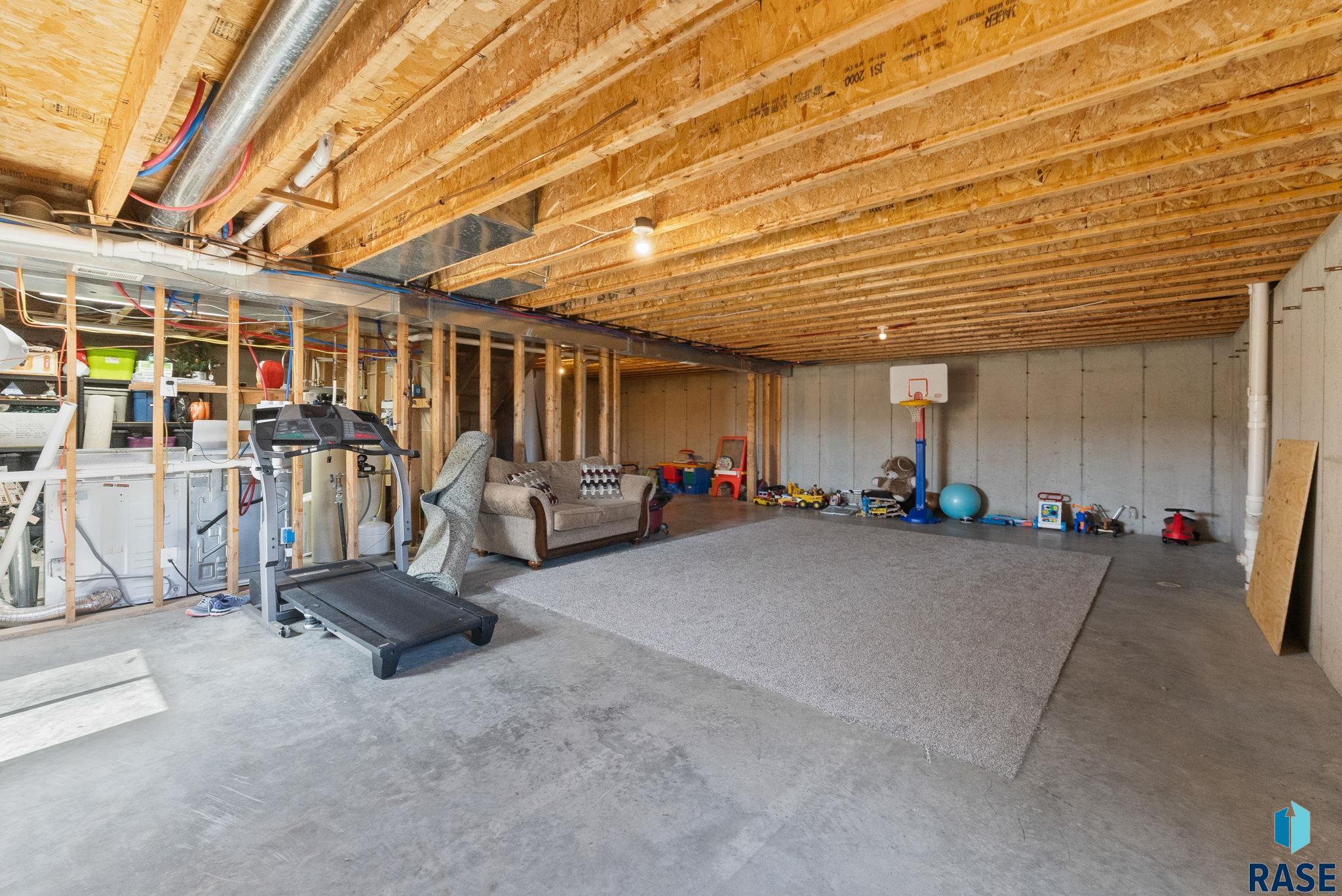 320 S Summer Ave Avenue, Brandon, South Dakota image 38