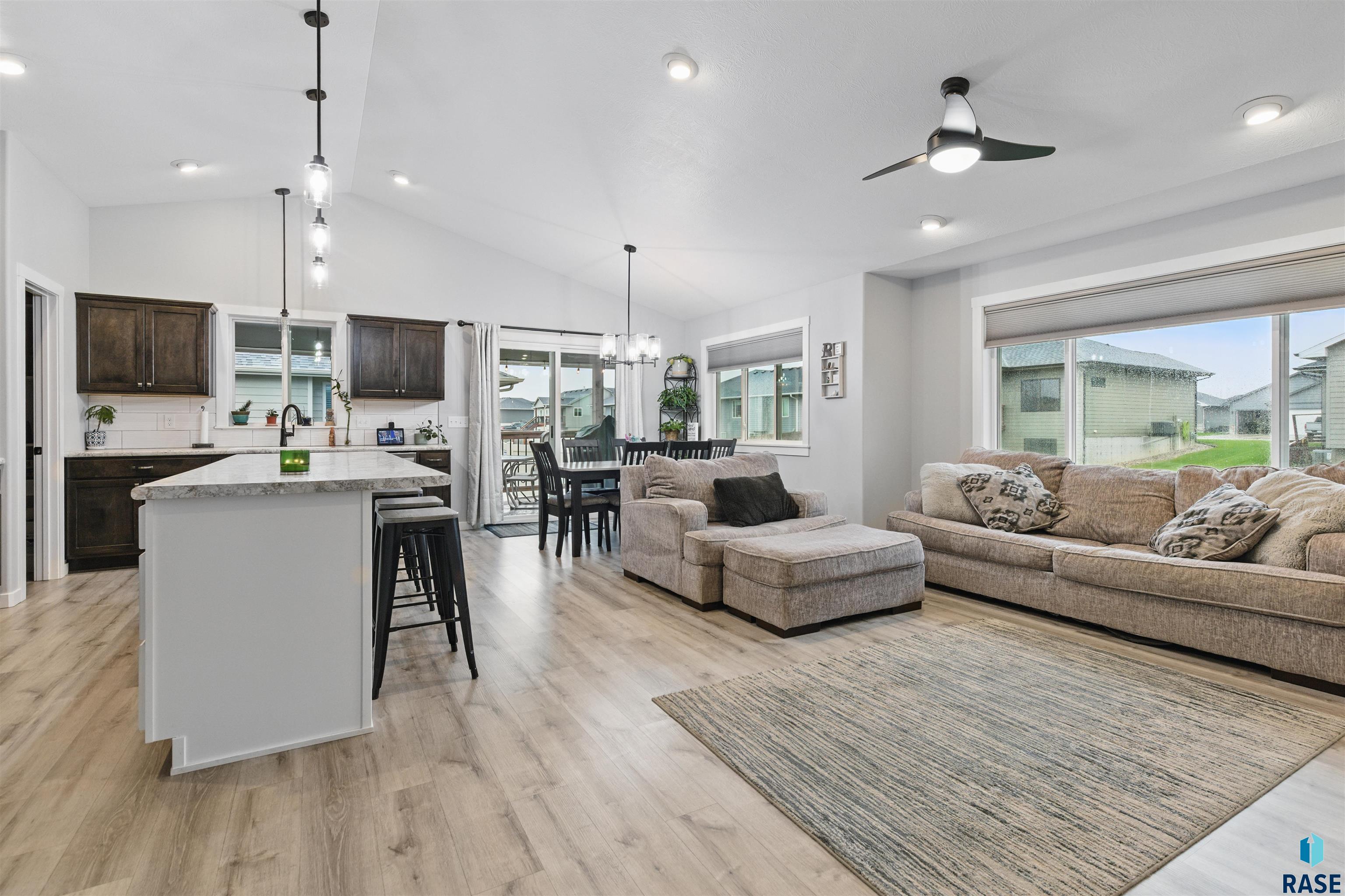 4016 S Home Plate Ave Avenue, Sioux Falls, New Jersey image 3