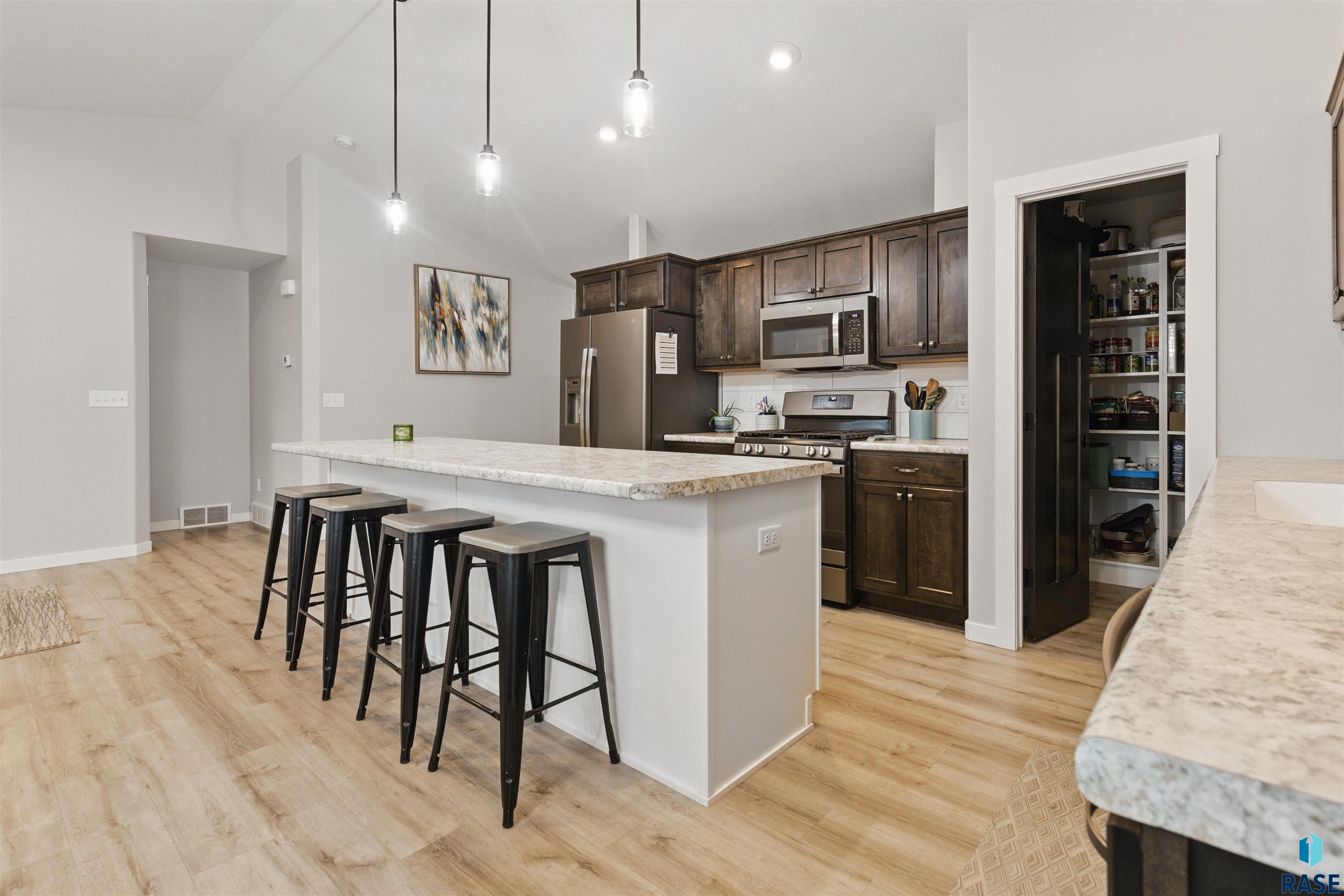 4016 S Home Plate Ave Avenue, Sioux Falls, New Jersey image 6