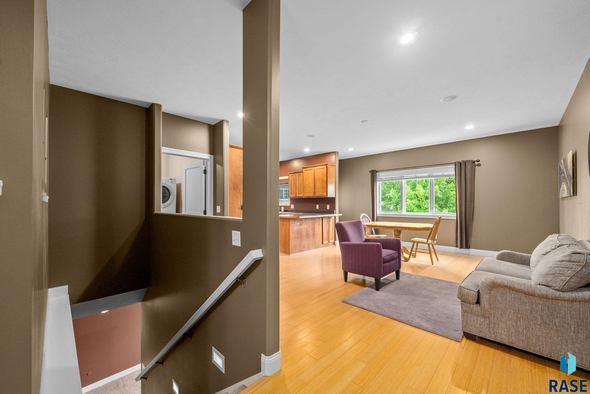 Sioux Falls, South Dakota 57108, United States, 4 Bedrooms Bedrooms, ,3 BathroomsBathrooms,Residential,Active,135149