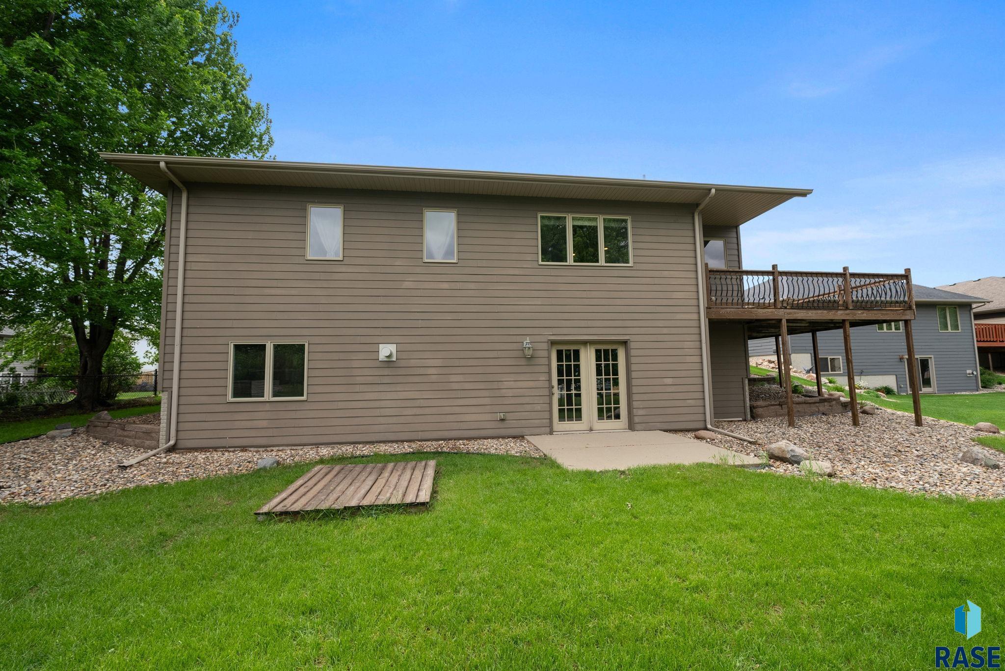 Sioux Falls, South Dakota 57108, United States, 4 Bedrooms Bedrooms, ,3 BathroomsBathrooms,Residential,Active,135149