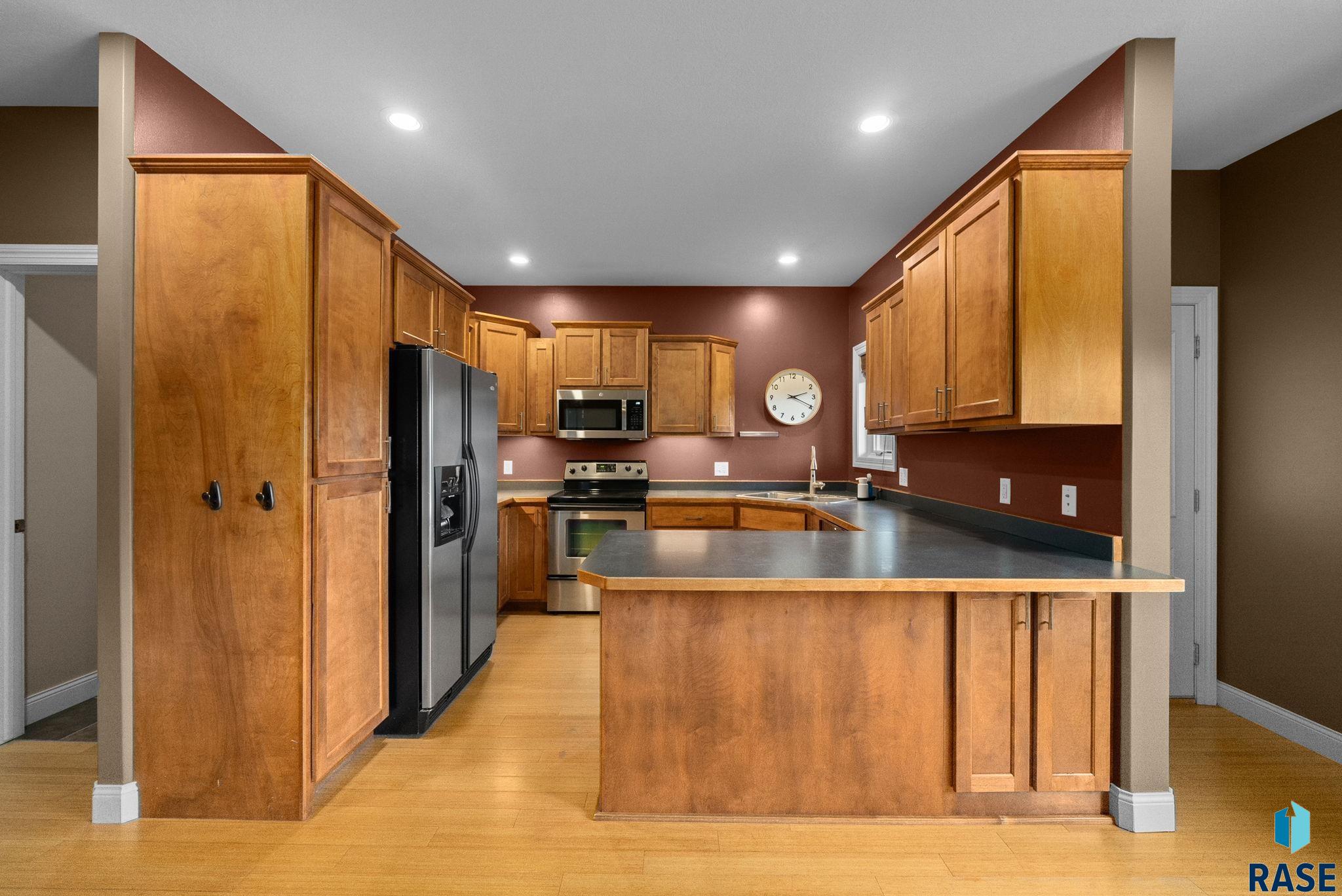 Sioux Falls, South Dakota 57108, United States, 4 Bedrooms Bedrooms, ,3 BathroomsBathrooms,Residential,Active,135149