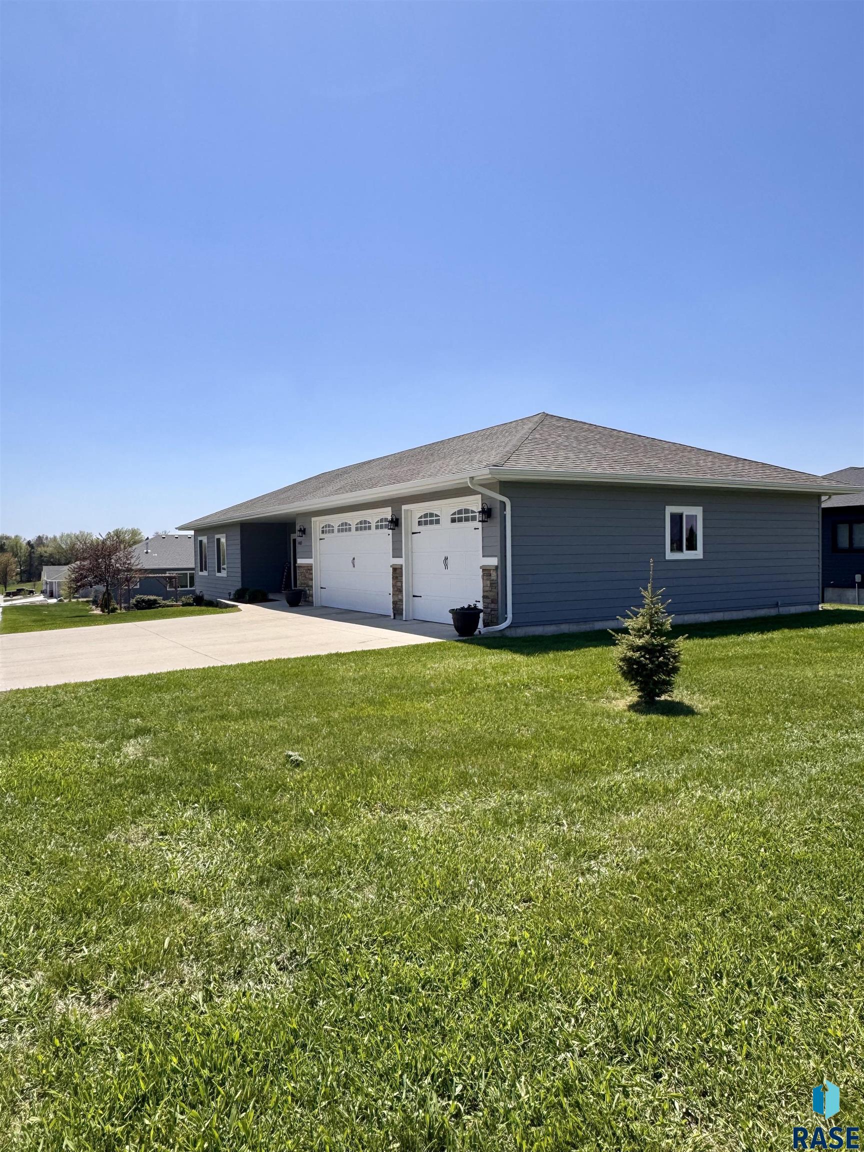 1403 Bitterroot Rd Road, Dell Rapids, New Jersey image 9