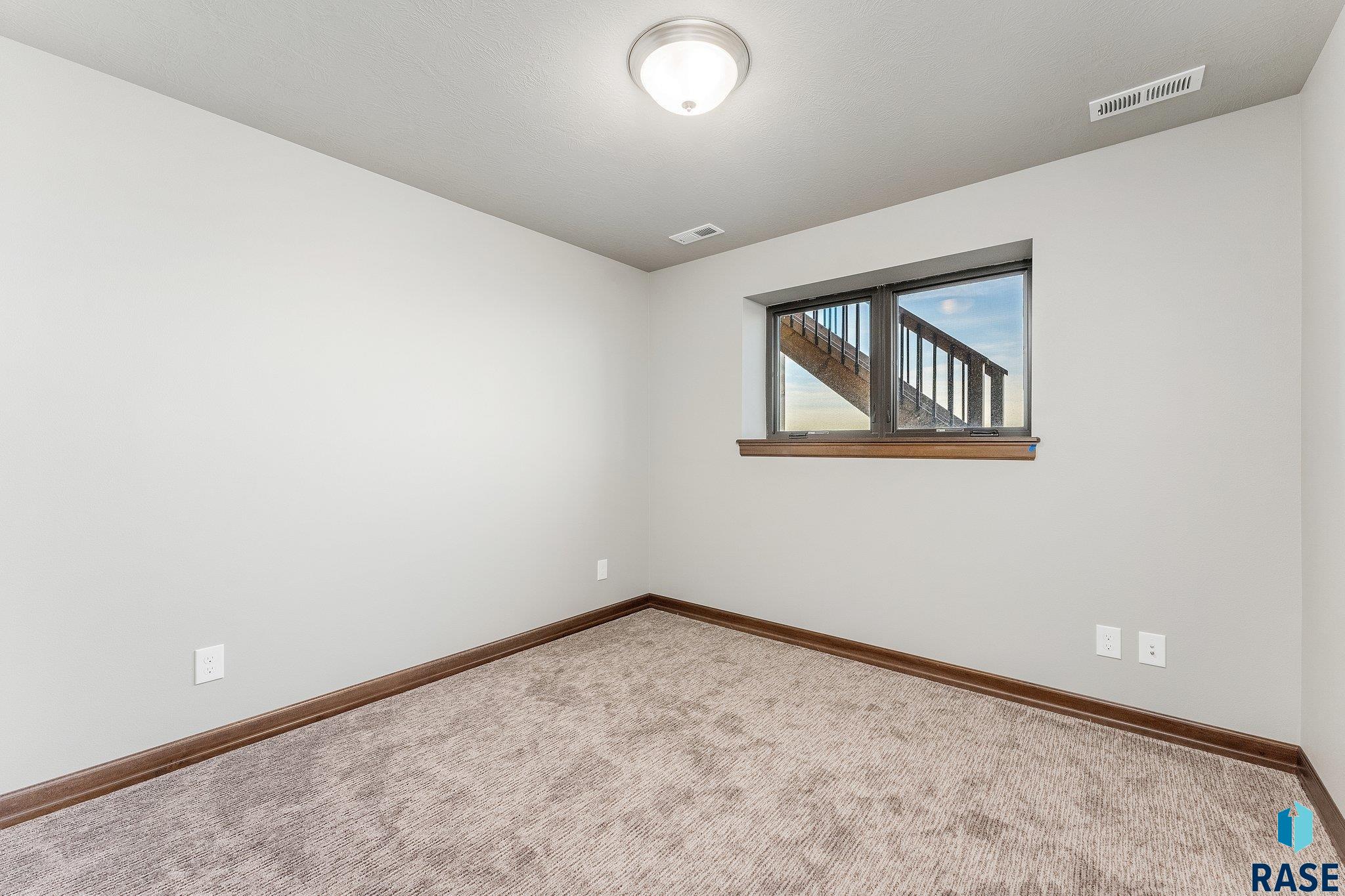 2013 S Sonoma Pl Place, Sioux Falls, South Dakota image 26