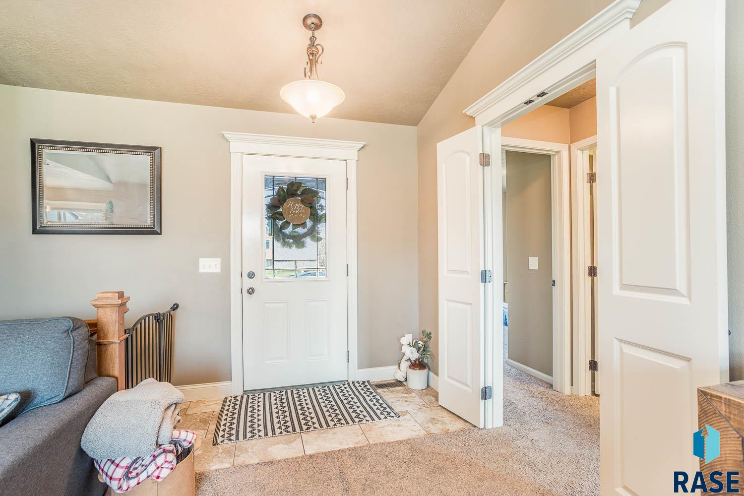 3313 E Brewster St Street, Sioux Falls, South Dakota image 6