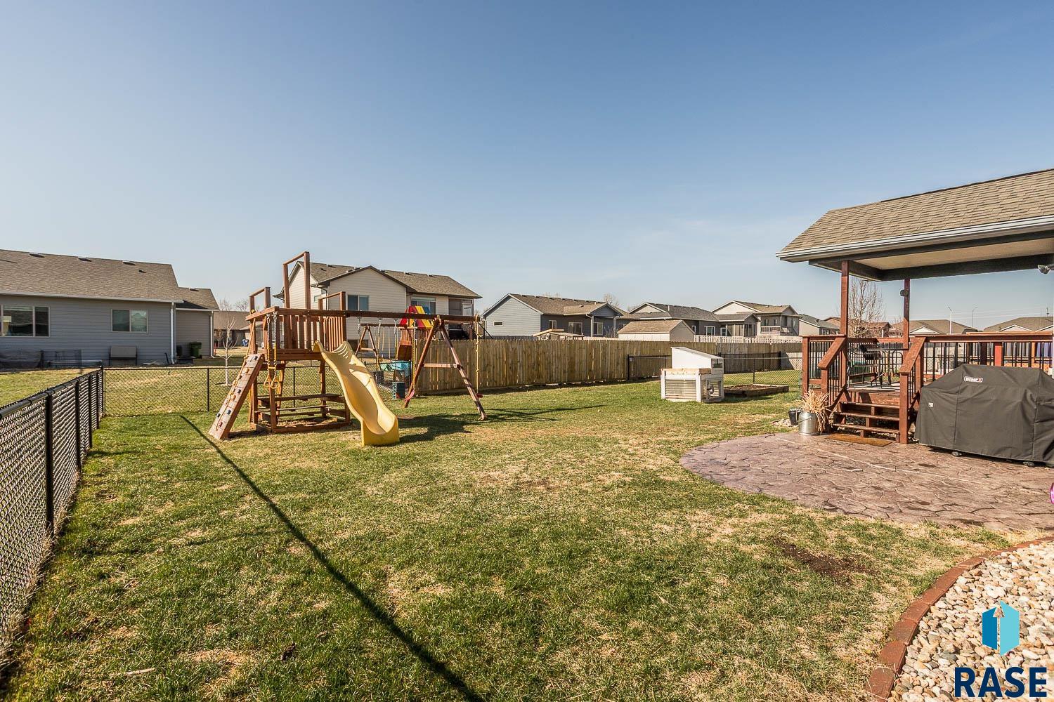 3313 E Brewster St Street, Sioux Falls, South Dakota image 5