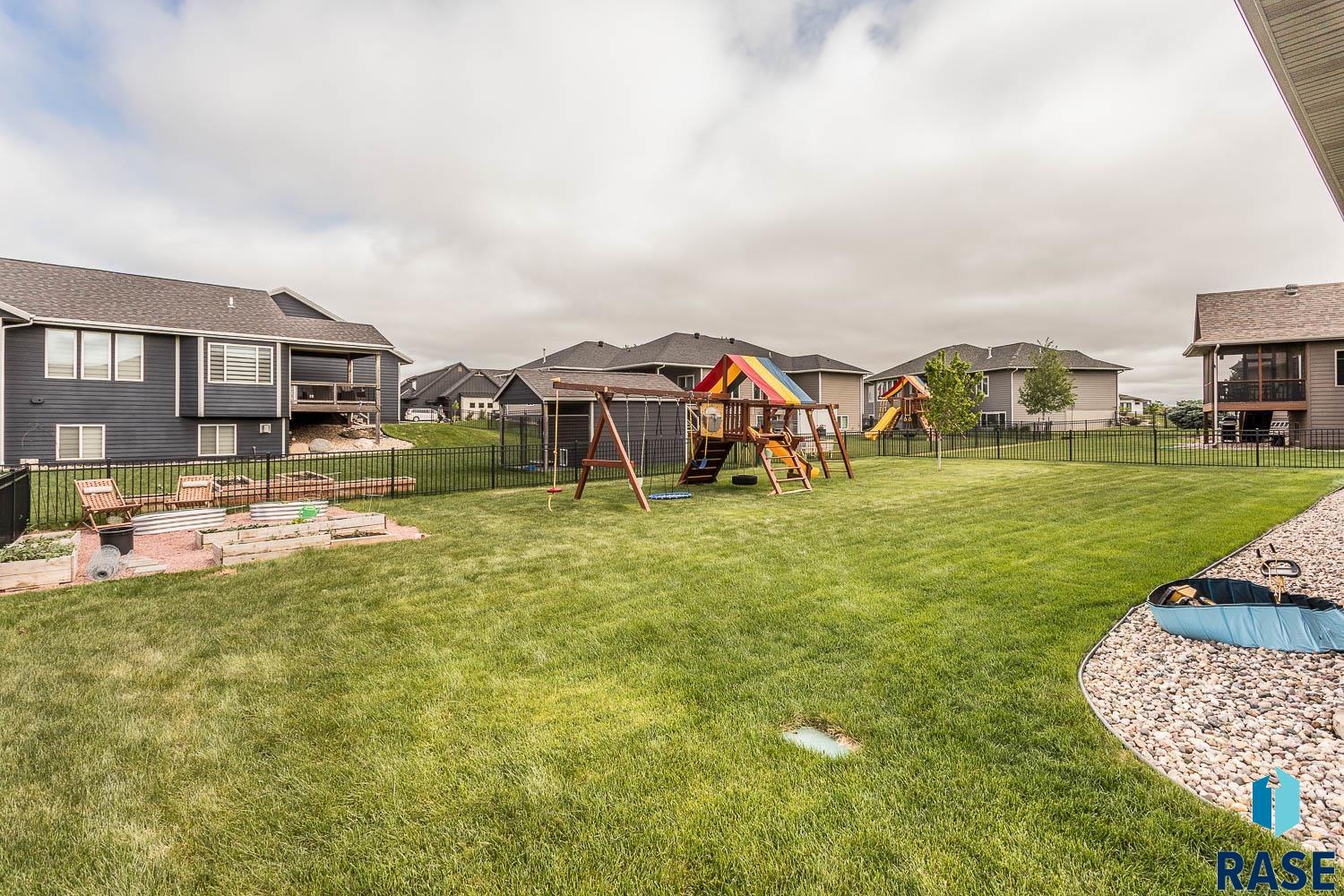 8501 S Quiet Oak Cir Circle, Sioux Falls, South Dakota image 31