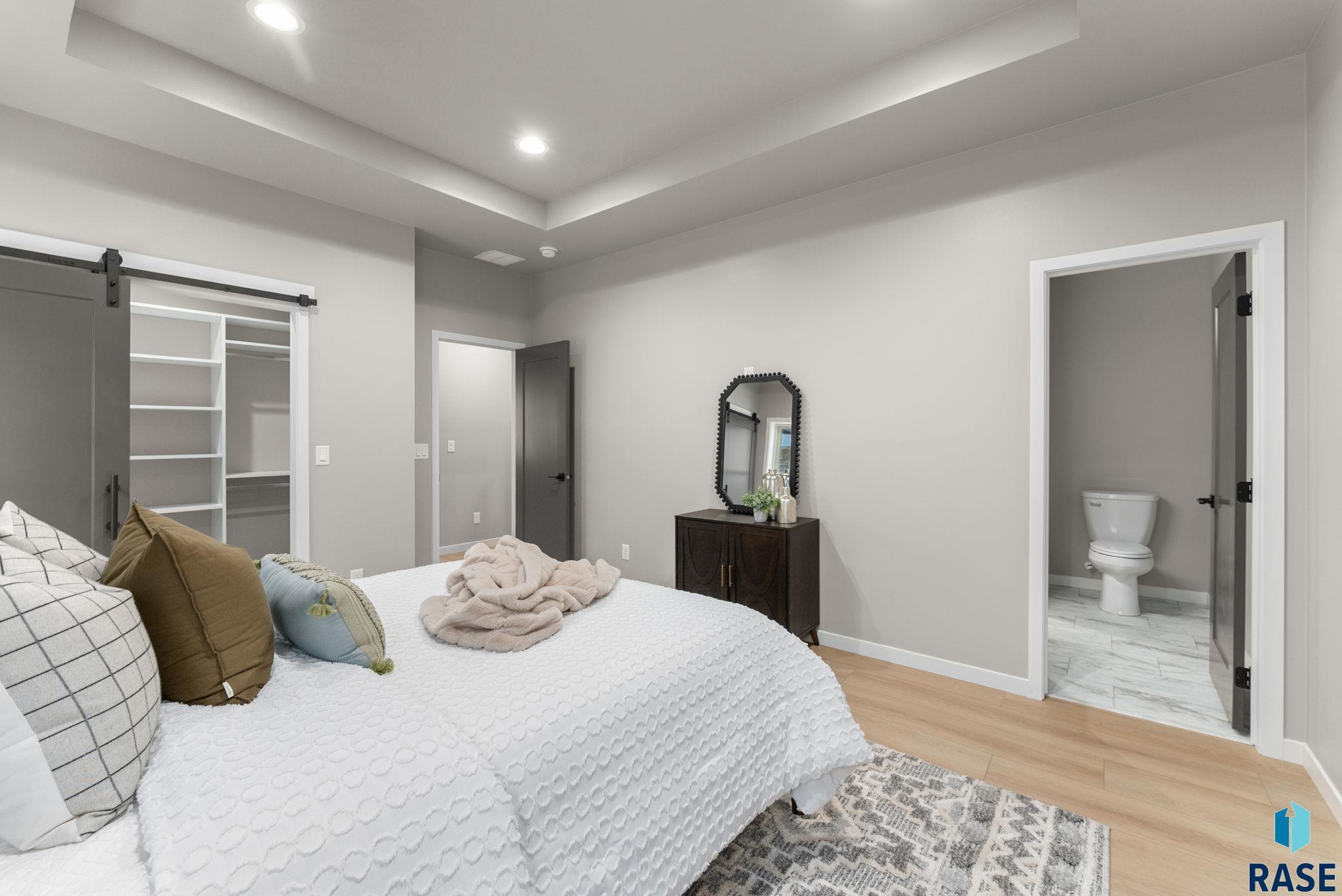 Brandon, South Dakota 57005, United States, 3 Bedrooms Bedrooms, ,2 BathroomsBathrooms,Residential,Contingent,24661