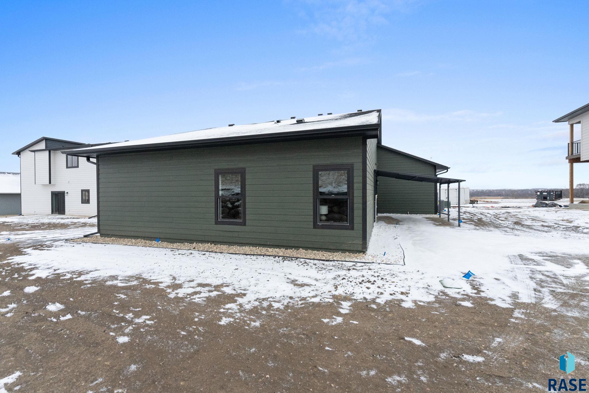 Brandon, South Dakota 57005, United States, 3 Bedrooms Bedrooms, ,2 BathroomsBathrooms,Residential,Contingent,24661