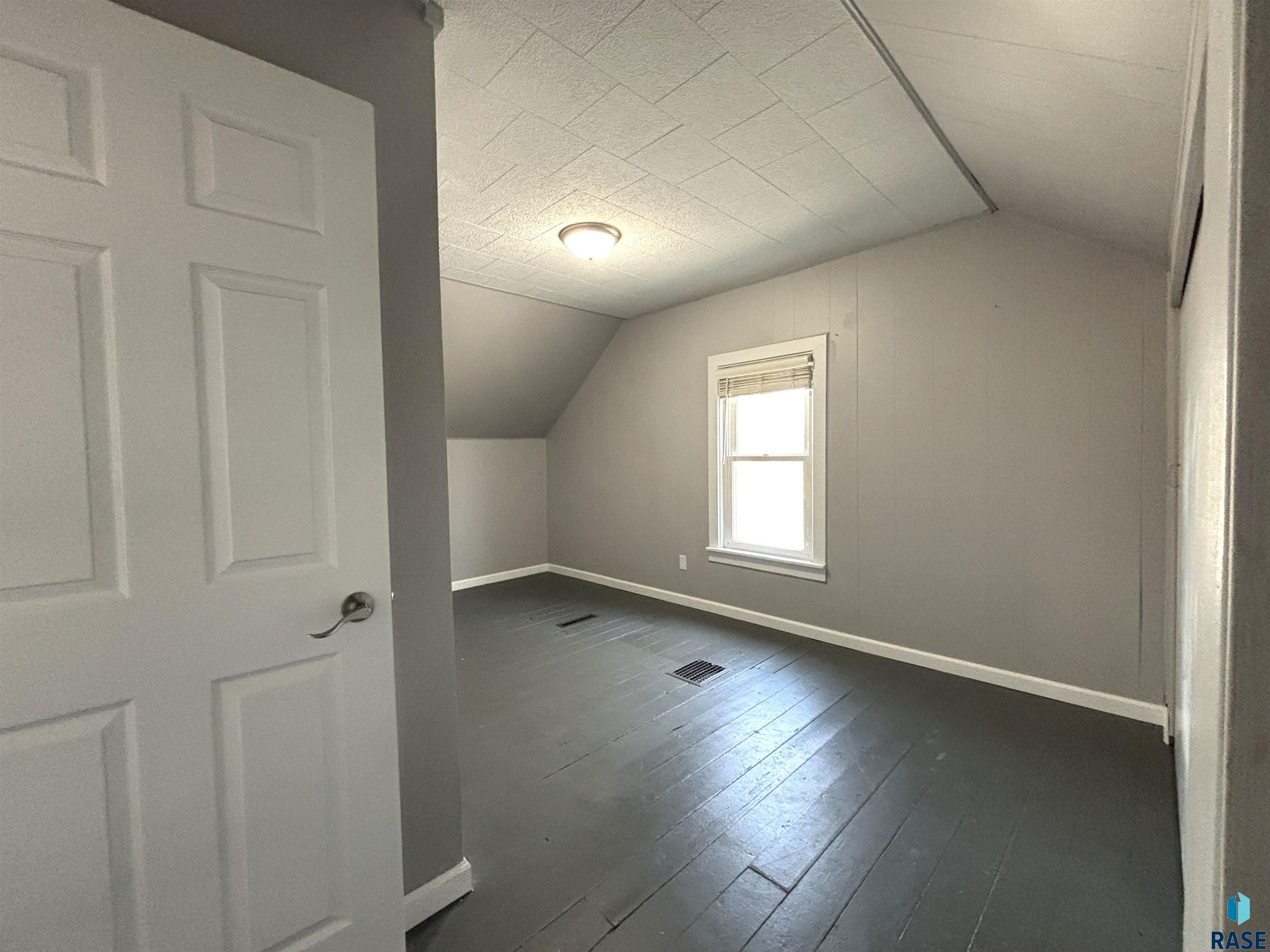 426 W 3rd St Street, Miller, New Jersey image 39