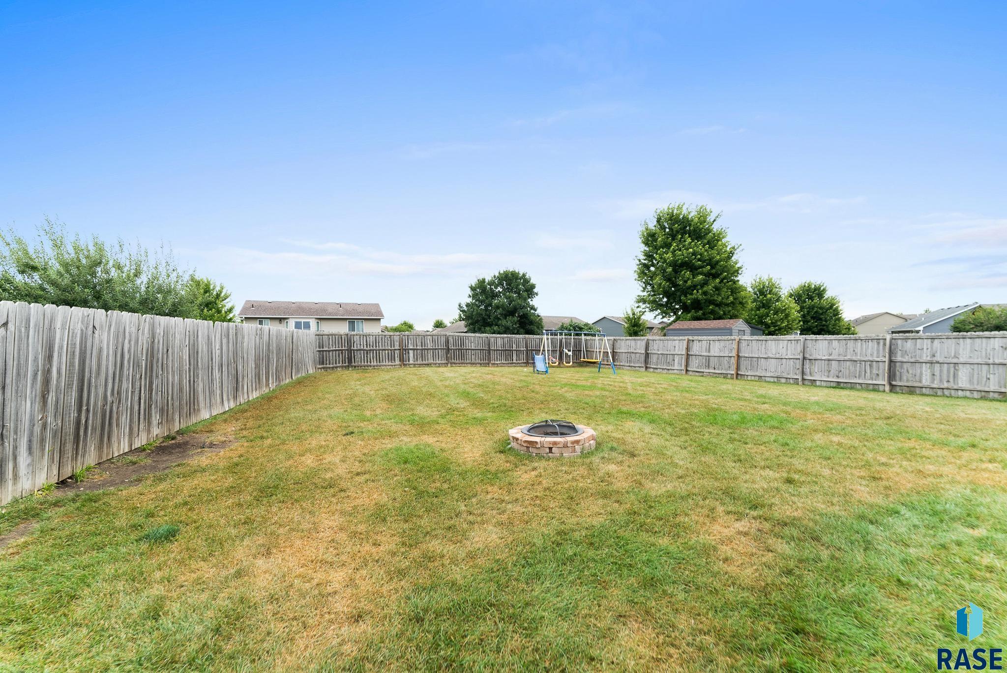 608 Honeysuckle Dr Drive #511, Harrisburg, New Jersey image 42