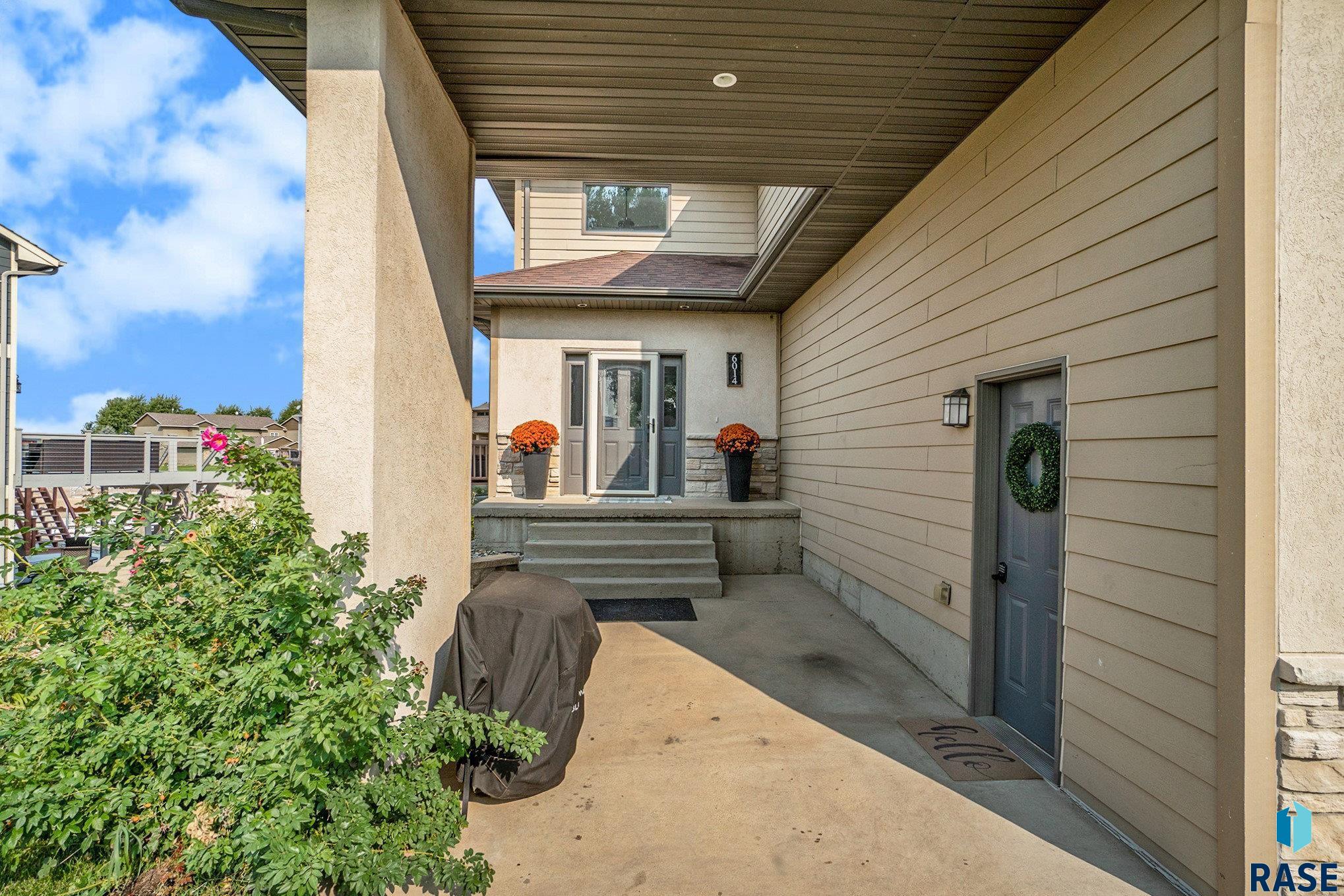 6014 Marrs Beach Ln Lane, Madison, South Dakota image 2