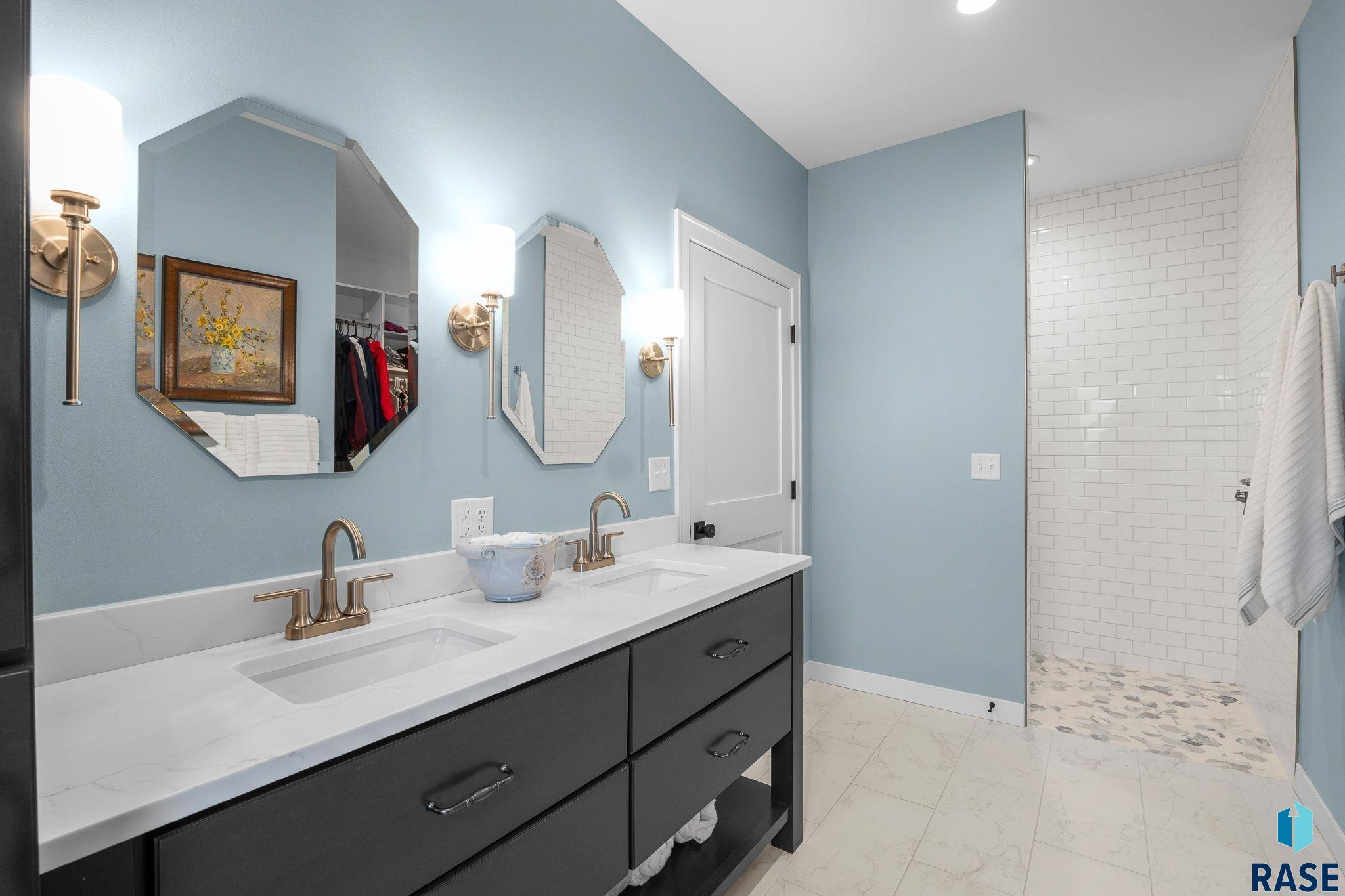 7316 E Misty Knoll Cir Circle, Sioux Falls, New Jersey image 38
