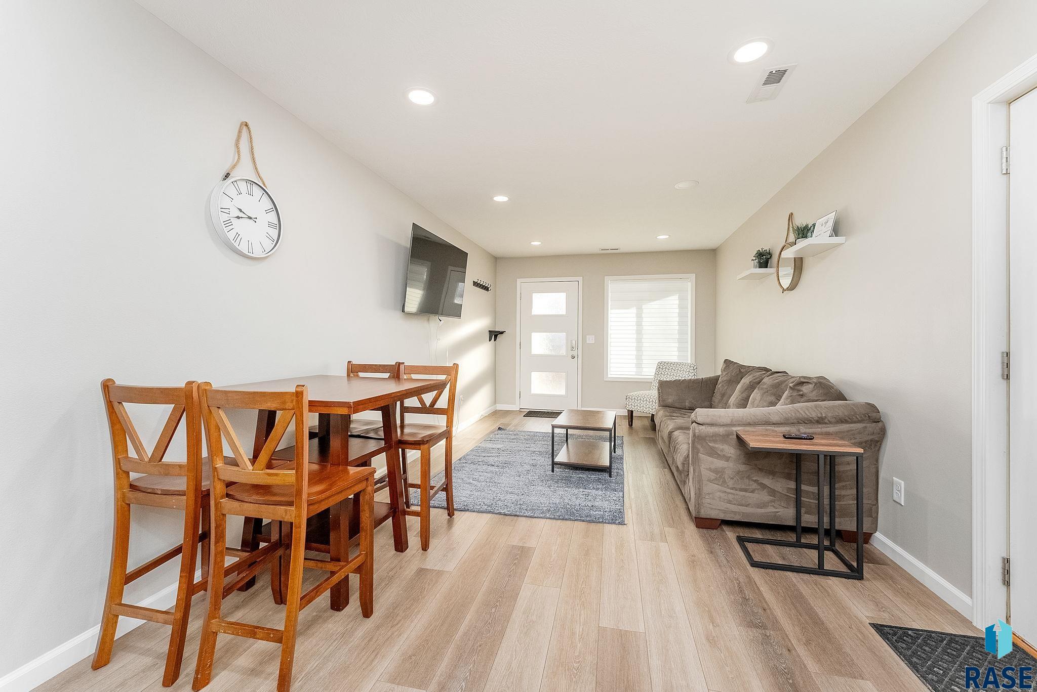 3113 S Western Ave Avenue, Sioux Falls, New Jersey image 2