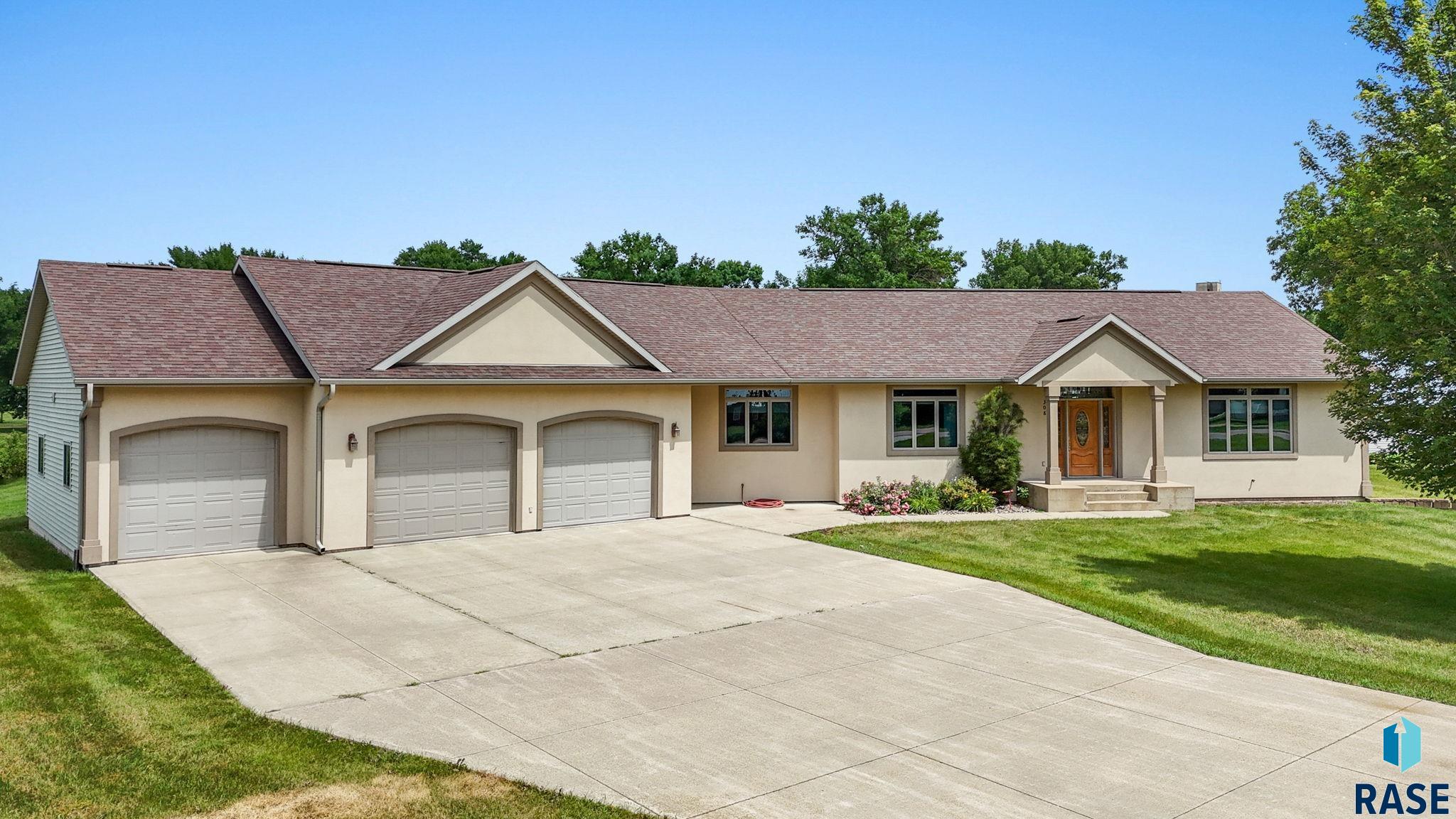 George, Iowa 51237, United States, 5 Bedrooms Bedrooms, ,3 BathroomsBathrooms,Residential,Active,164187