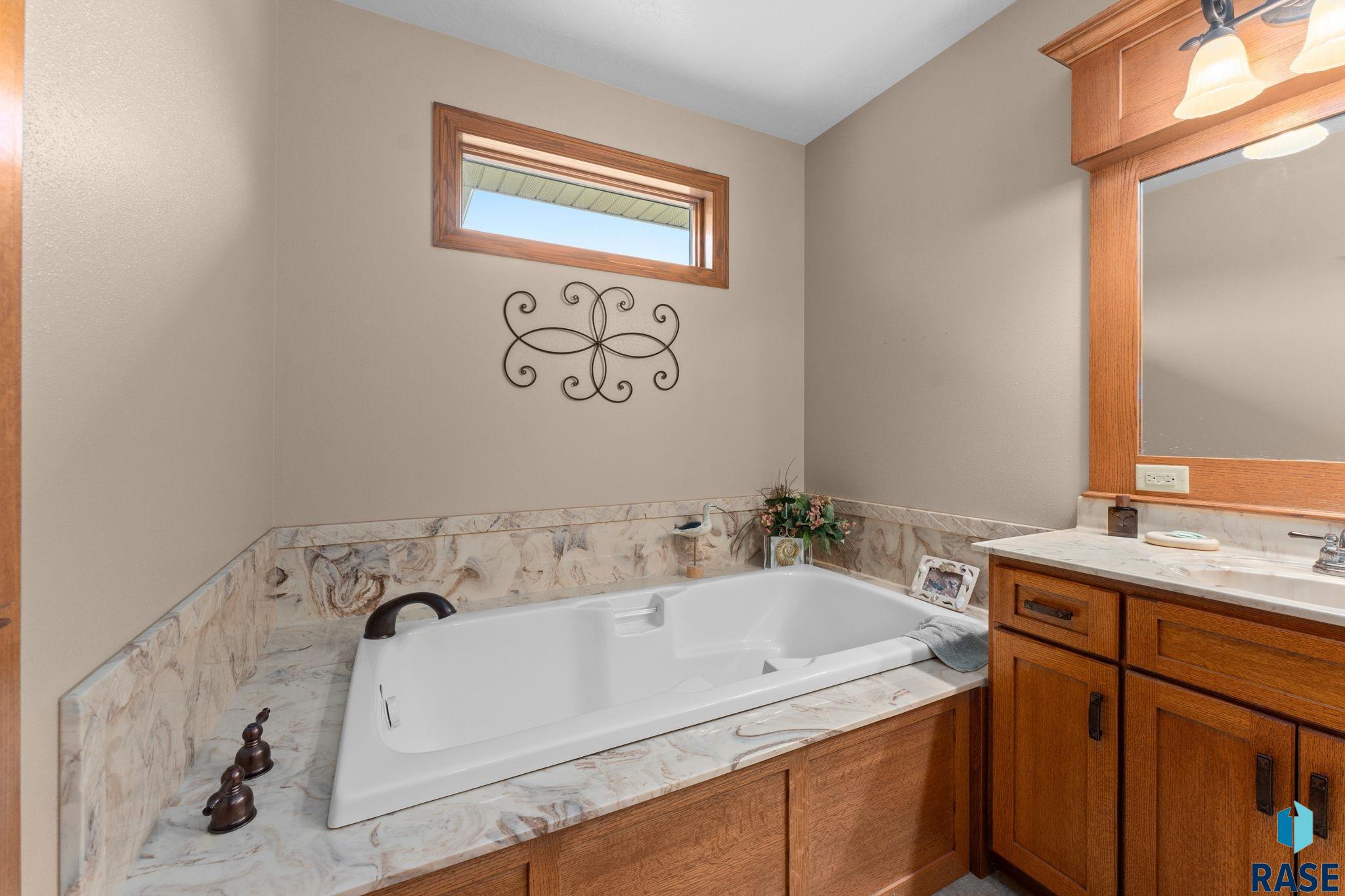 George, Iowa 51237, United States, 5 Bedrooms Bedrooms, ,3 BathroomsBathrooms,Residential,Active,164187