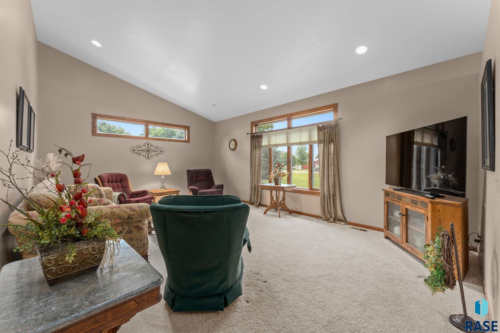 George, Iowa 51237, United States, 5 Bedrooms Bedrooms, ,3 BathroomsBathrooms,Residential,Active,164187