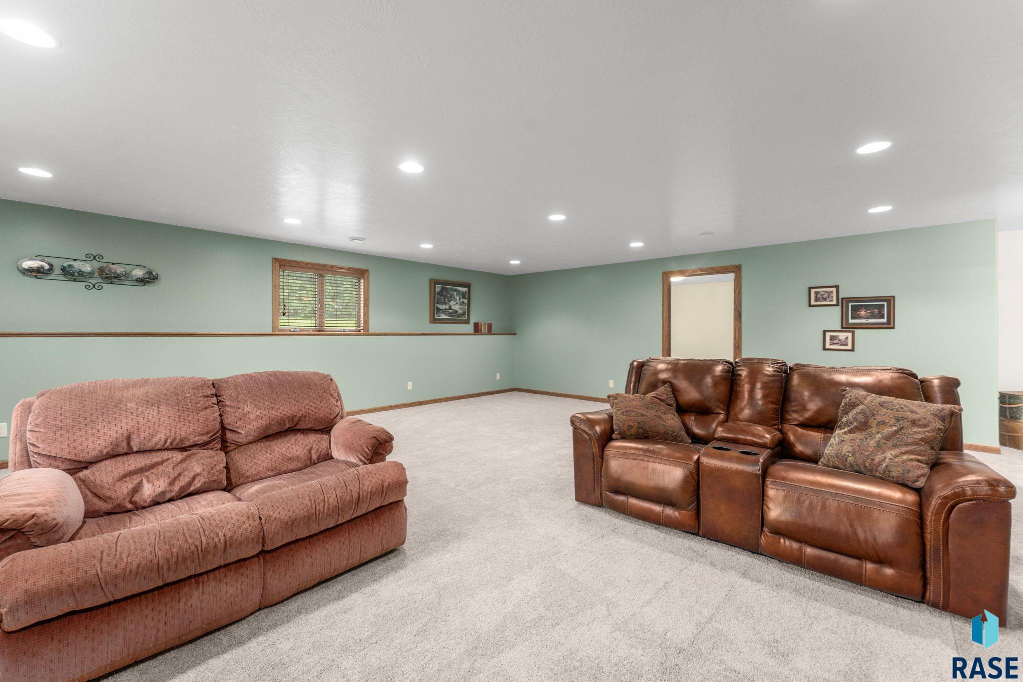 George, Iowa 51237, United States, 5 Bedrooms Bedrooms, ,3 BathroomsBathrooms,Residential,Active,164187