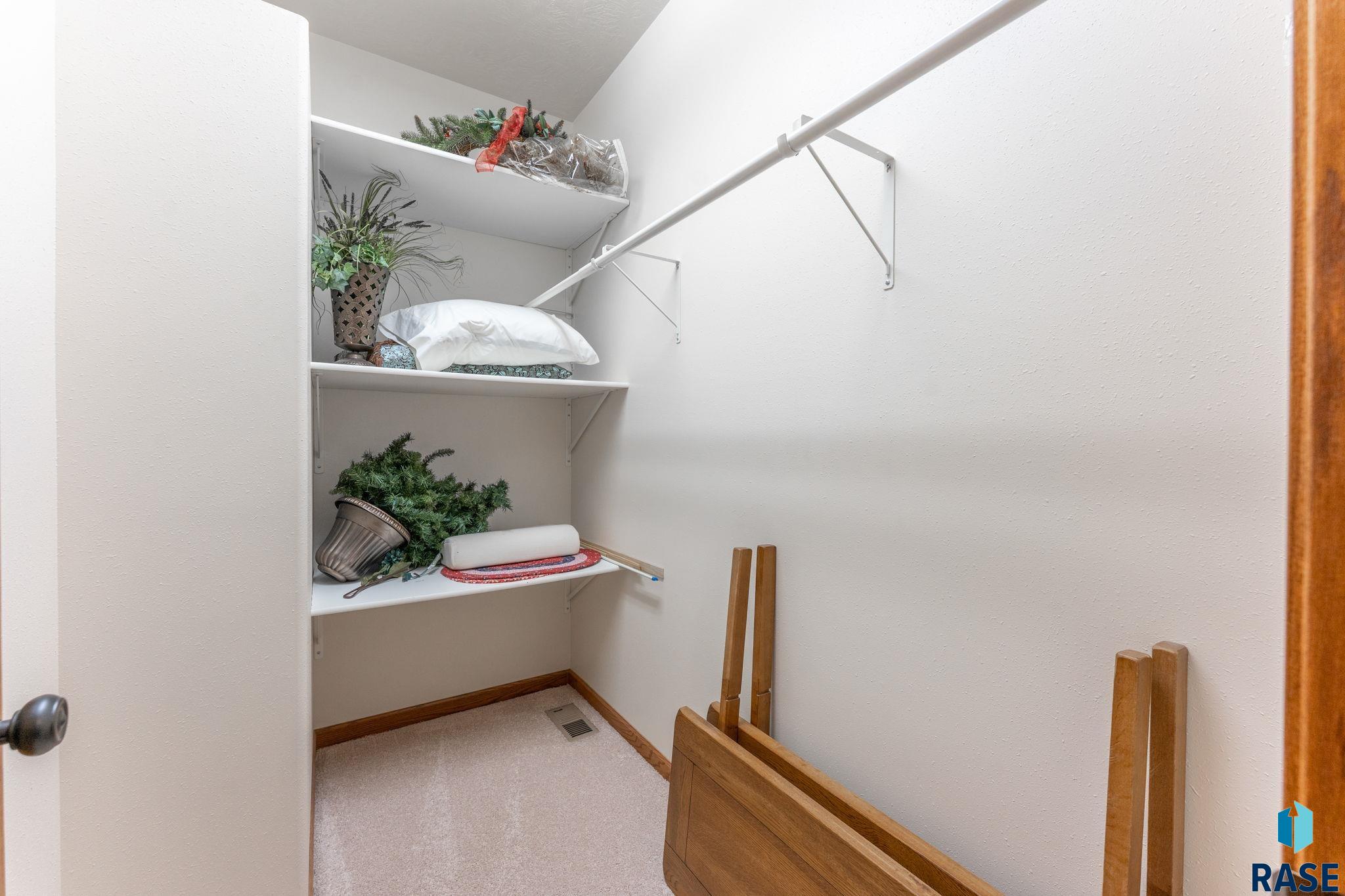 George, Iowa 51237, United States, 5 Bedrooms Bedrooms, ,3 BathroomsBathrooms,Residential,Active,164187