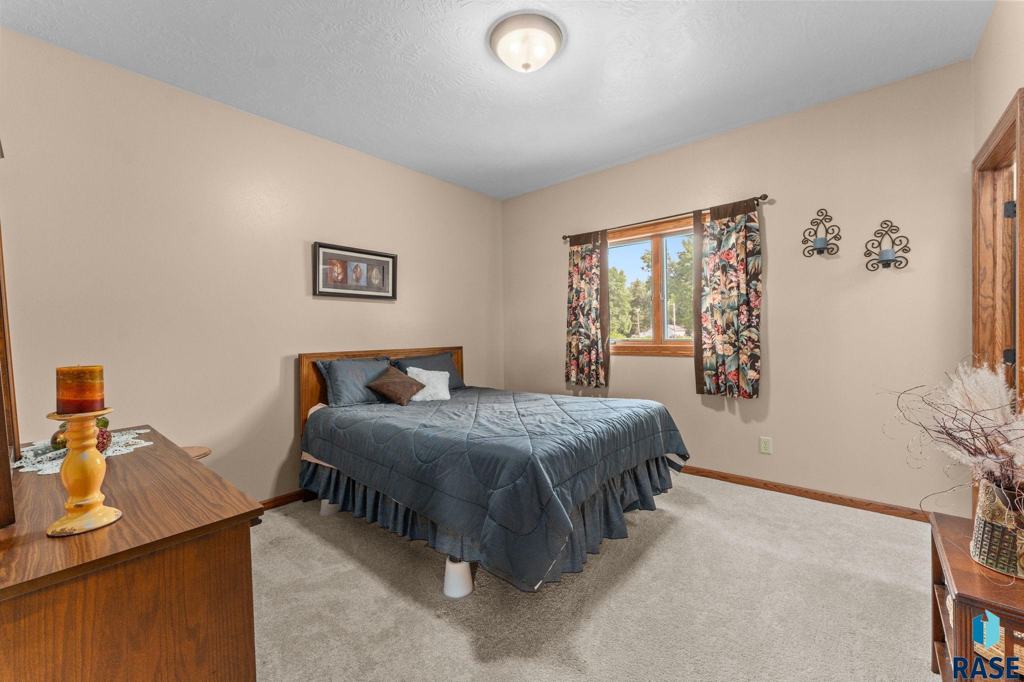 George, Iowa 51237, United States, 5 Bedrooms Bedrooms, ,3 BathroomsBathrooms,Residential,Active,164187