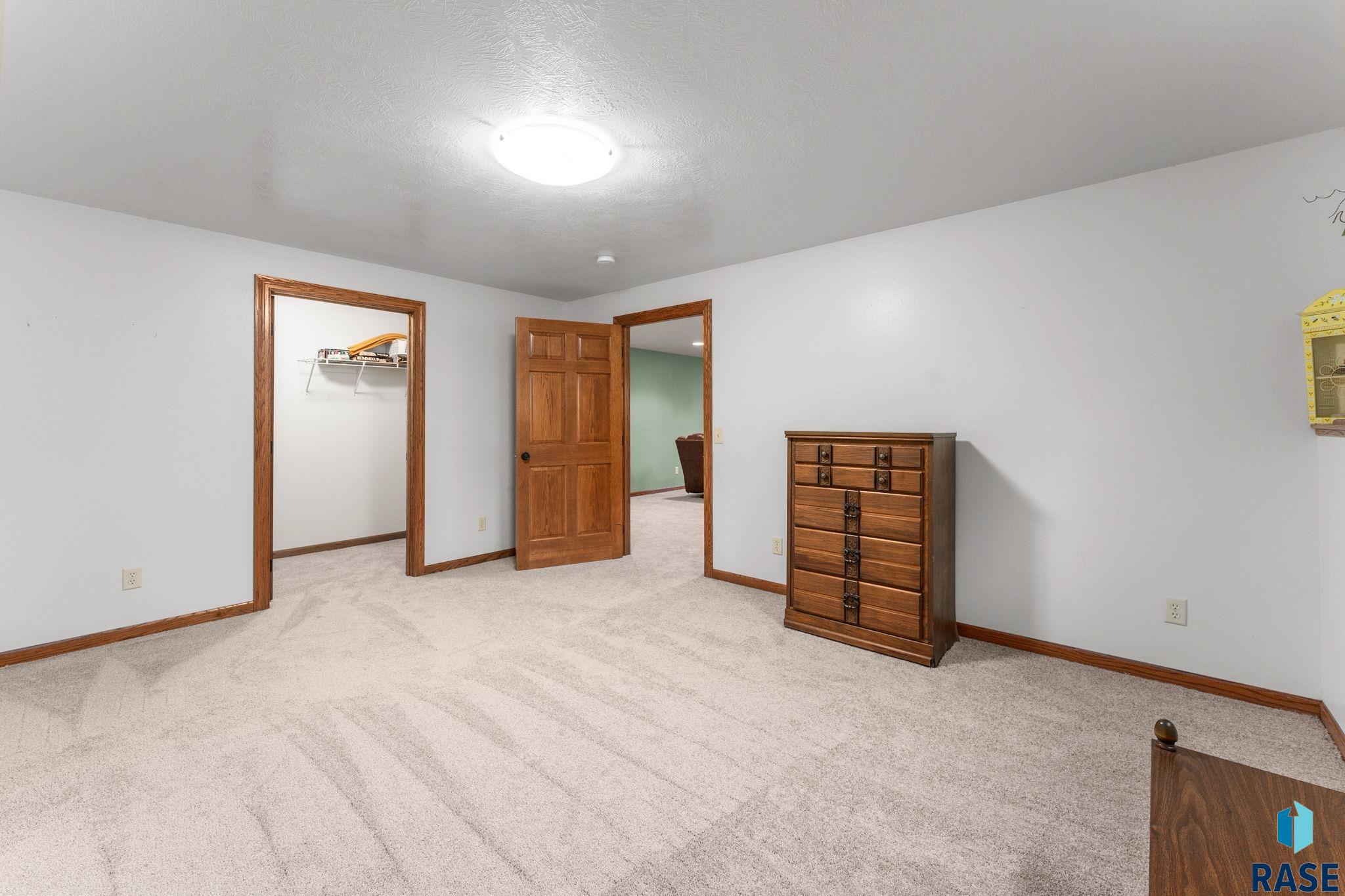 George, Iowa 51237, United States, 5 Bedrooms Bedrooms, ,3 BathroomsBathrooms,Residential,Active,164187