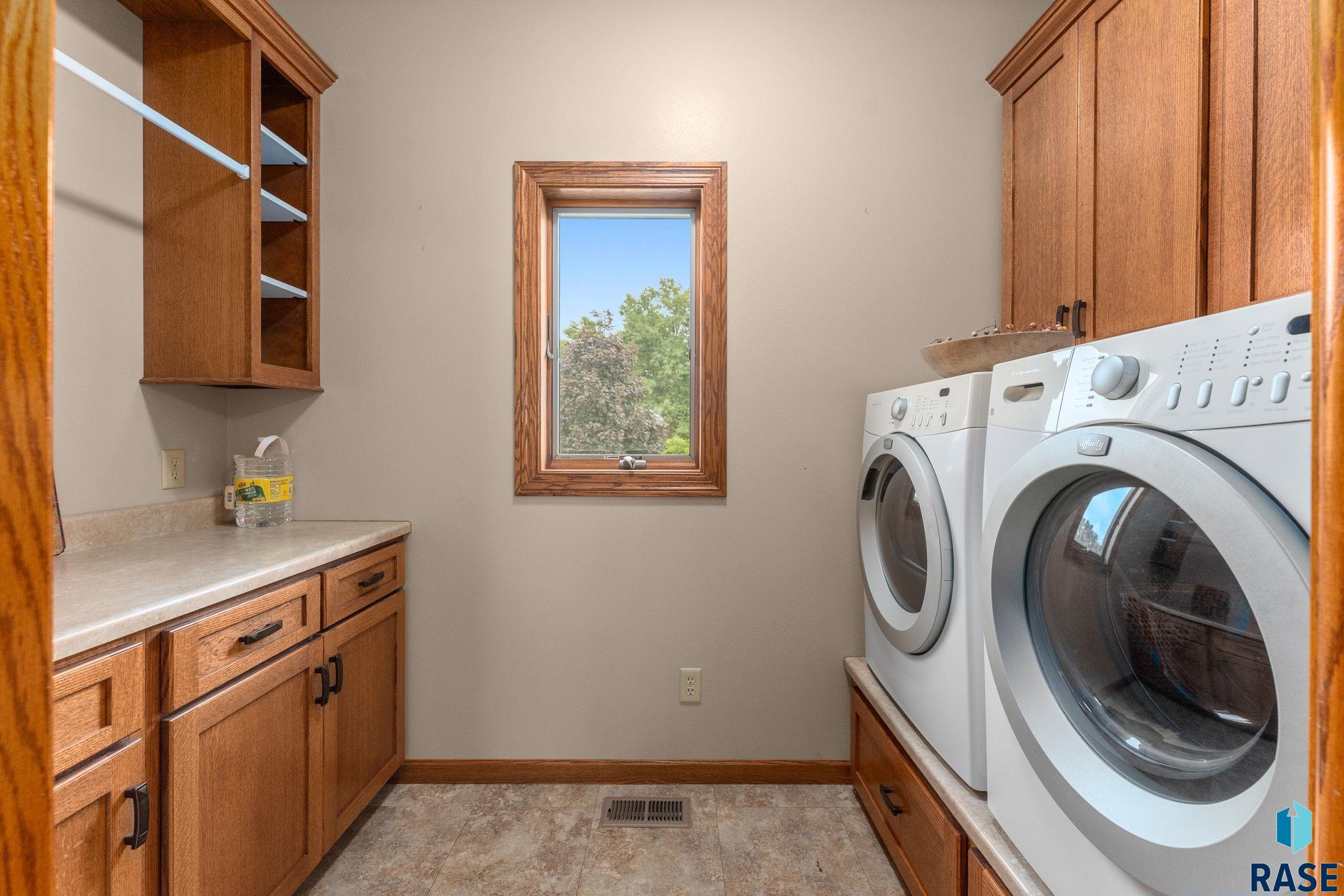 George, Iowa 51237, United States, 5 Bedrooms Bedrooms, ,3 BathroomsBathrooms,Residential,Active,164187