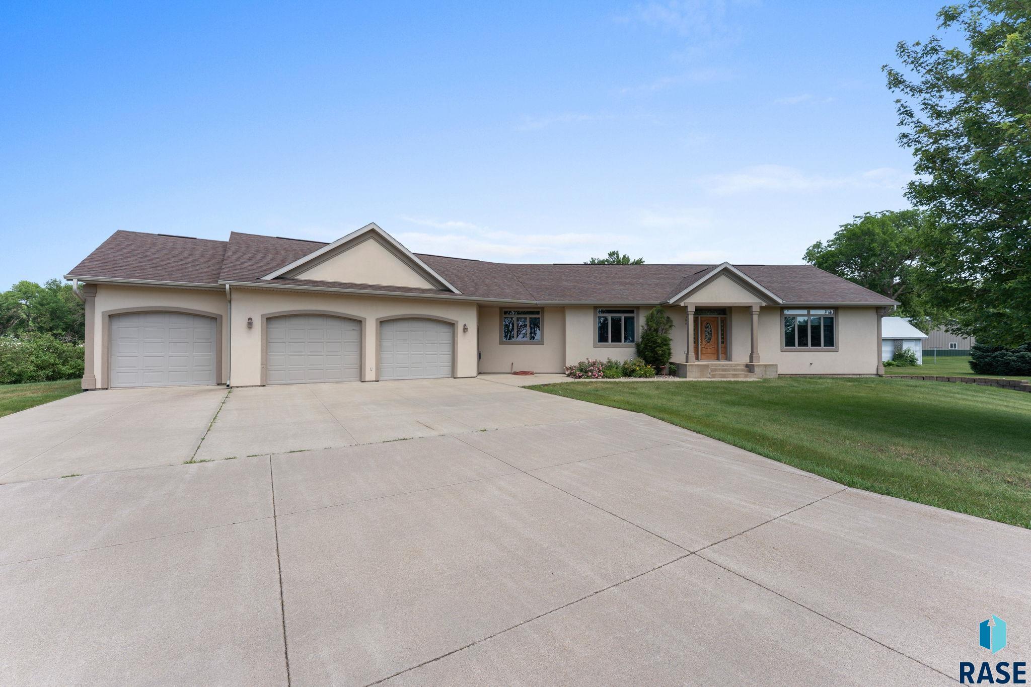 George, Iowa 51237, United States, 5 Bedrooms Bedrooms, ,3 BathroomsBathrooms,Residential,Active,164187