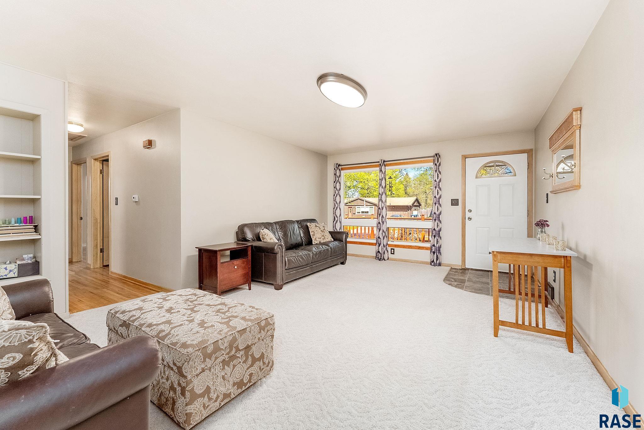 2205 E Allen Dr Drive, Sioux Falls, New Jersey image 3