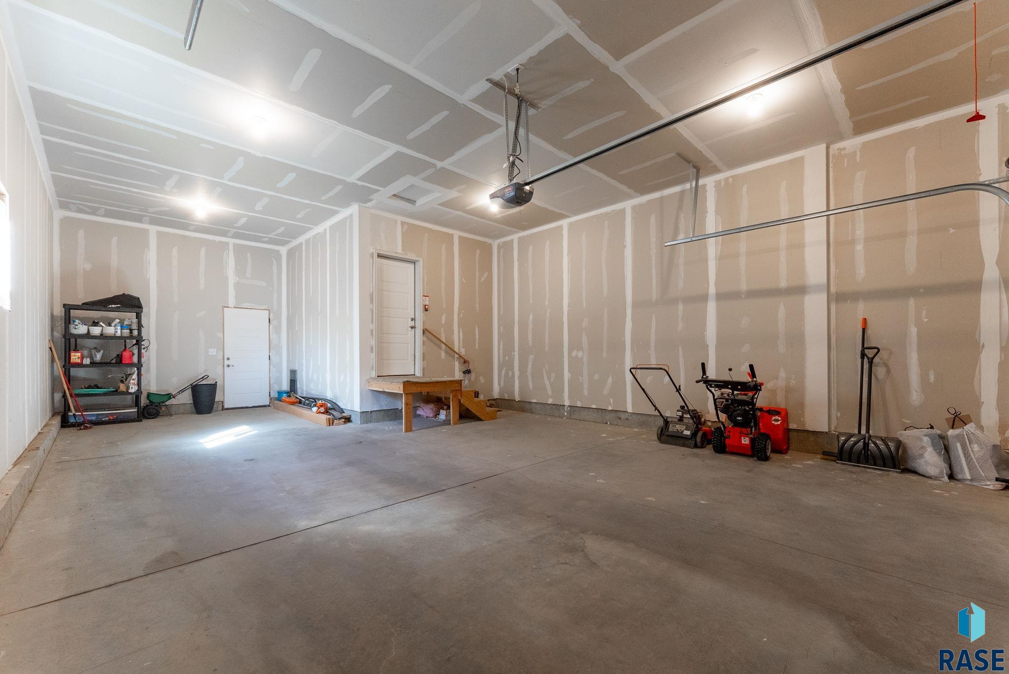 500 E Cairos Pl Place, Brandon, South Dakota image 25