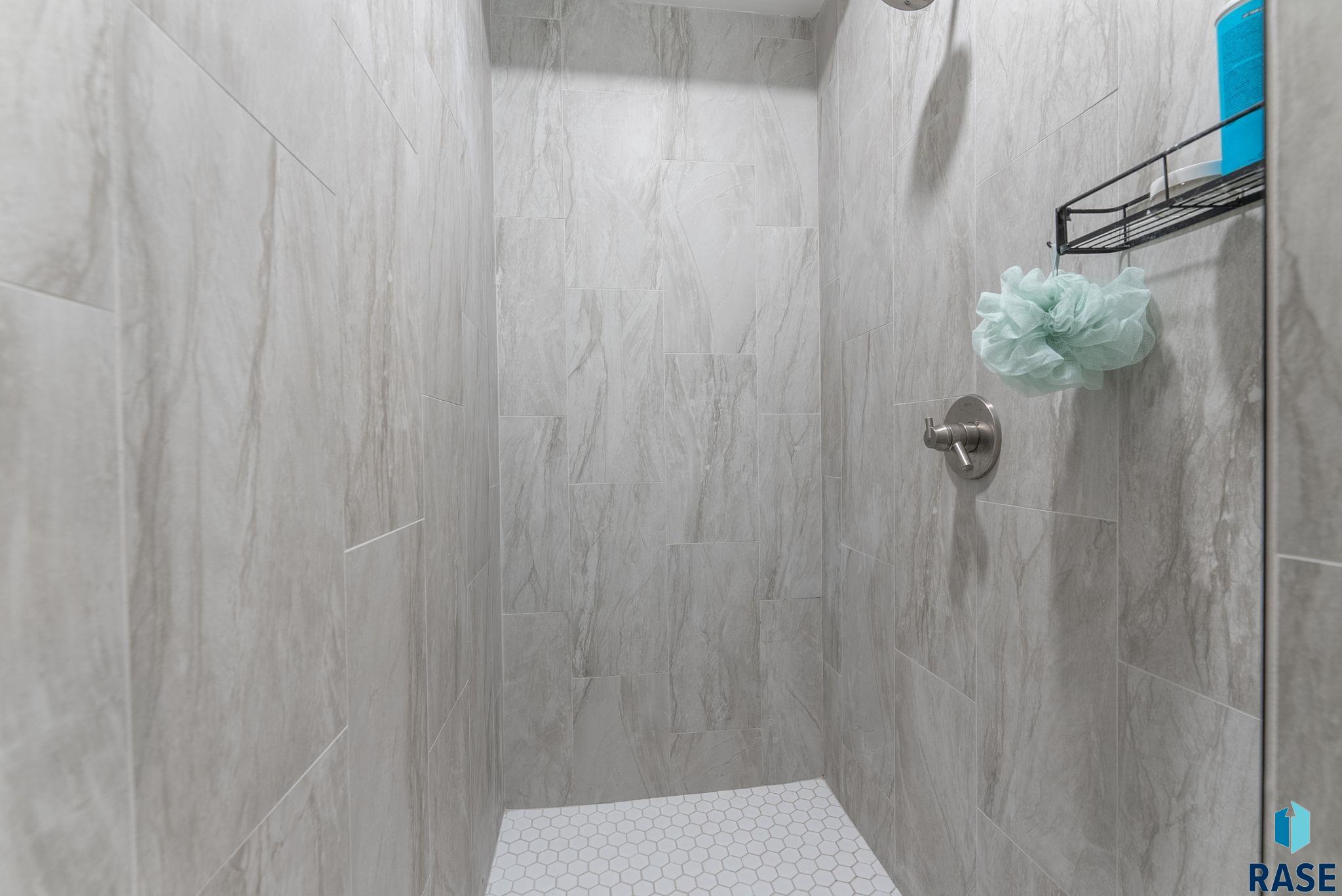 500 E Cairos Pl Place, Brandon, South Dakota image 19