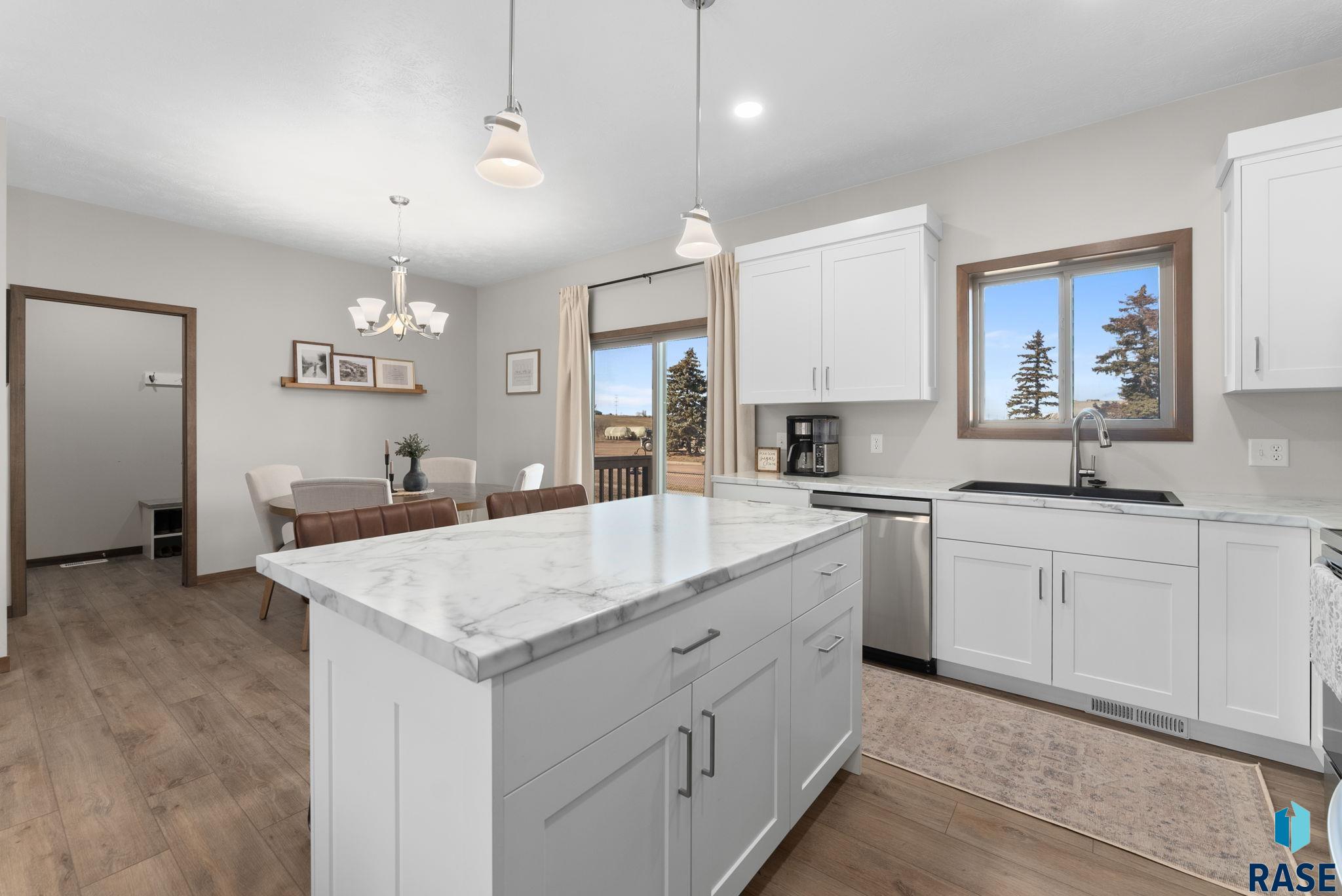 500 E Cairos Pl Place, Brandon, South Dakota image 9