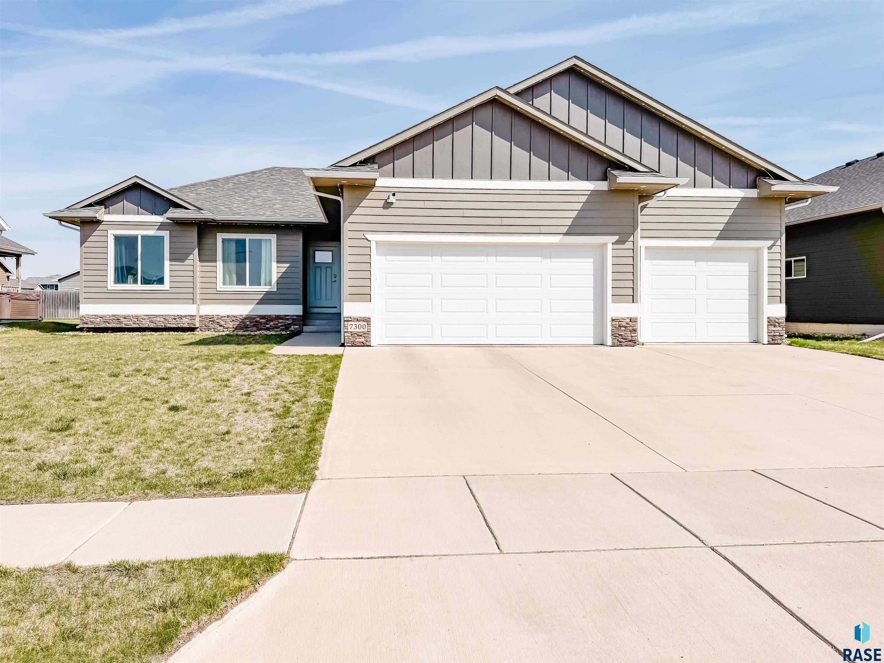 7300 E Lystra St Street, Sioux Falls, New Jersey image 1