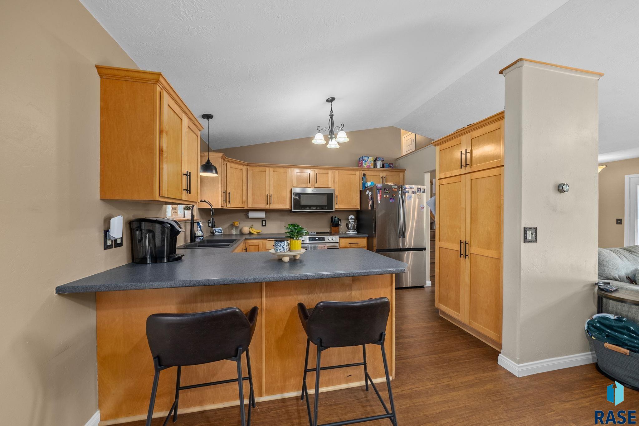 Sioux Falls, South Dakota 57107, United States, 3 Bedrooms Bedrooms, ,3 BathroomsBathrooms,Residential,Active,186523