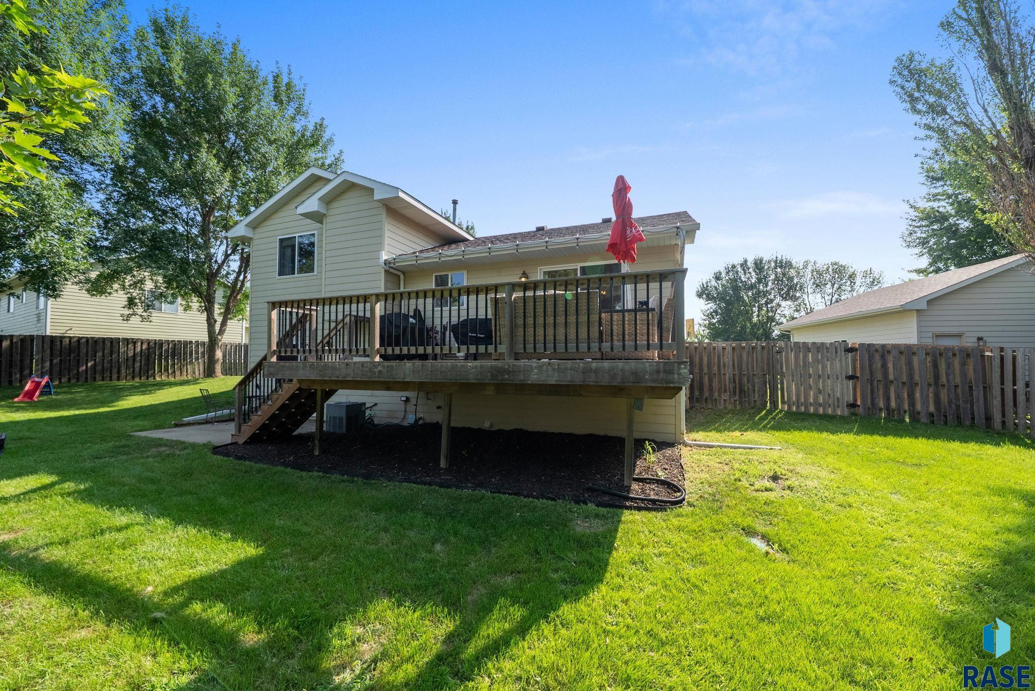 Sioux Falls, South Dakota 57107, United States, 3 Bedrooms Bedrooms, ,3 BathroomsBathrooms,Residential,Active,186523