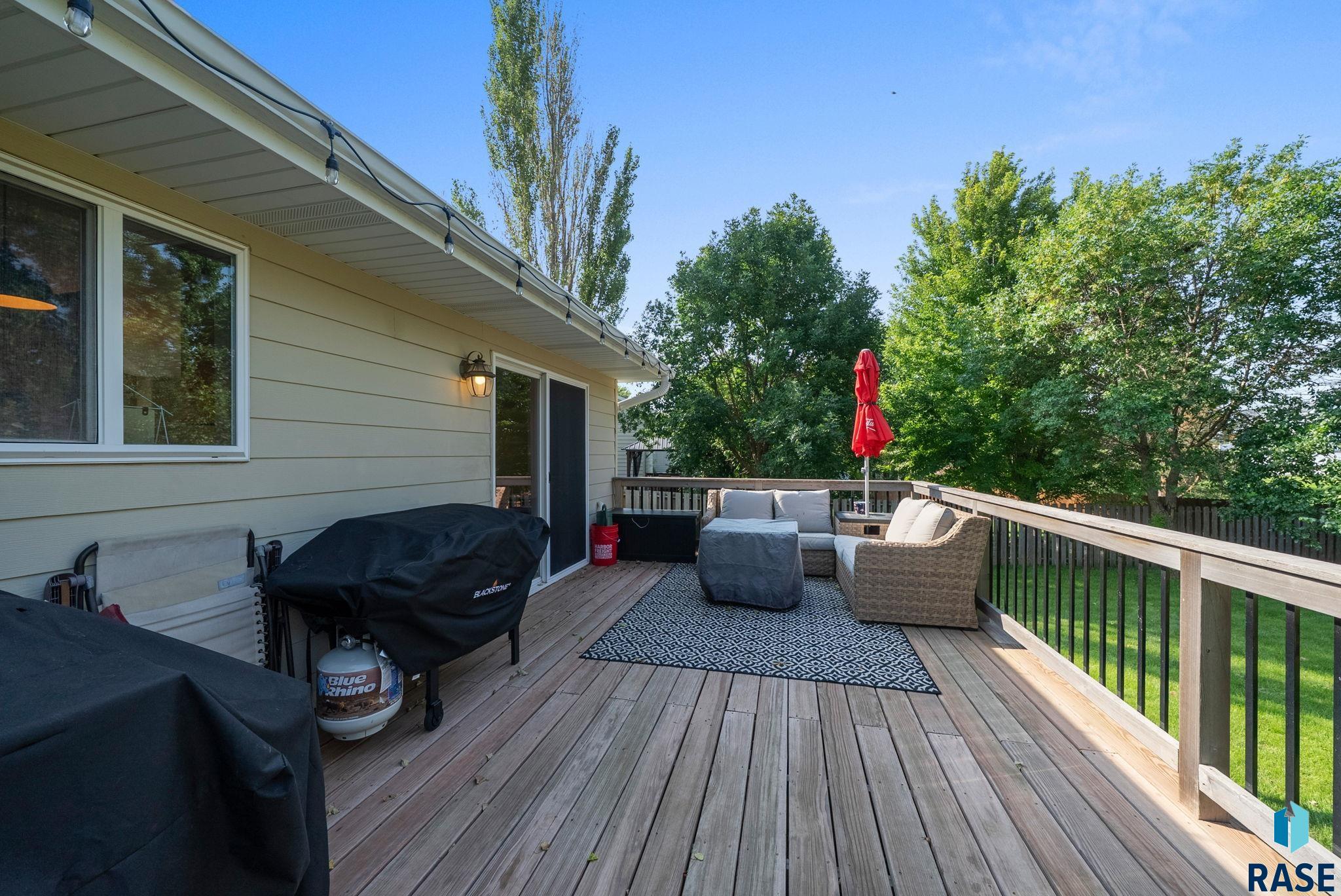 Sioux Falls, South Dakota 57107, United States, 3 Bedrooms Bedrooms, ,3 BathroomsBathrooms,Residential,Active,186523