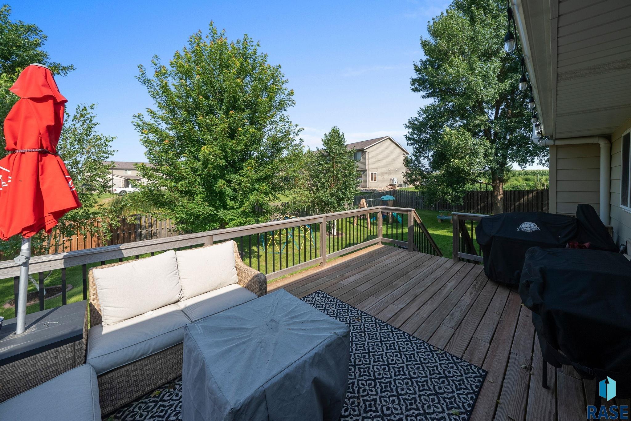 Sioux Falls, South Dakota 57107, United States, 3 Bedrooms Bedrooms, ,3 BathroomsBathrooms,Residential,Active,186523