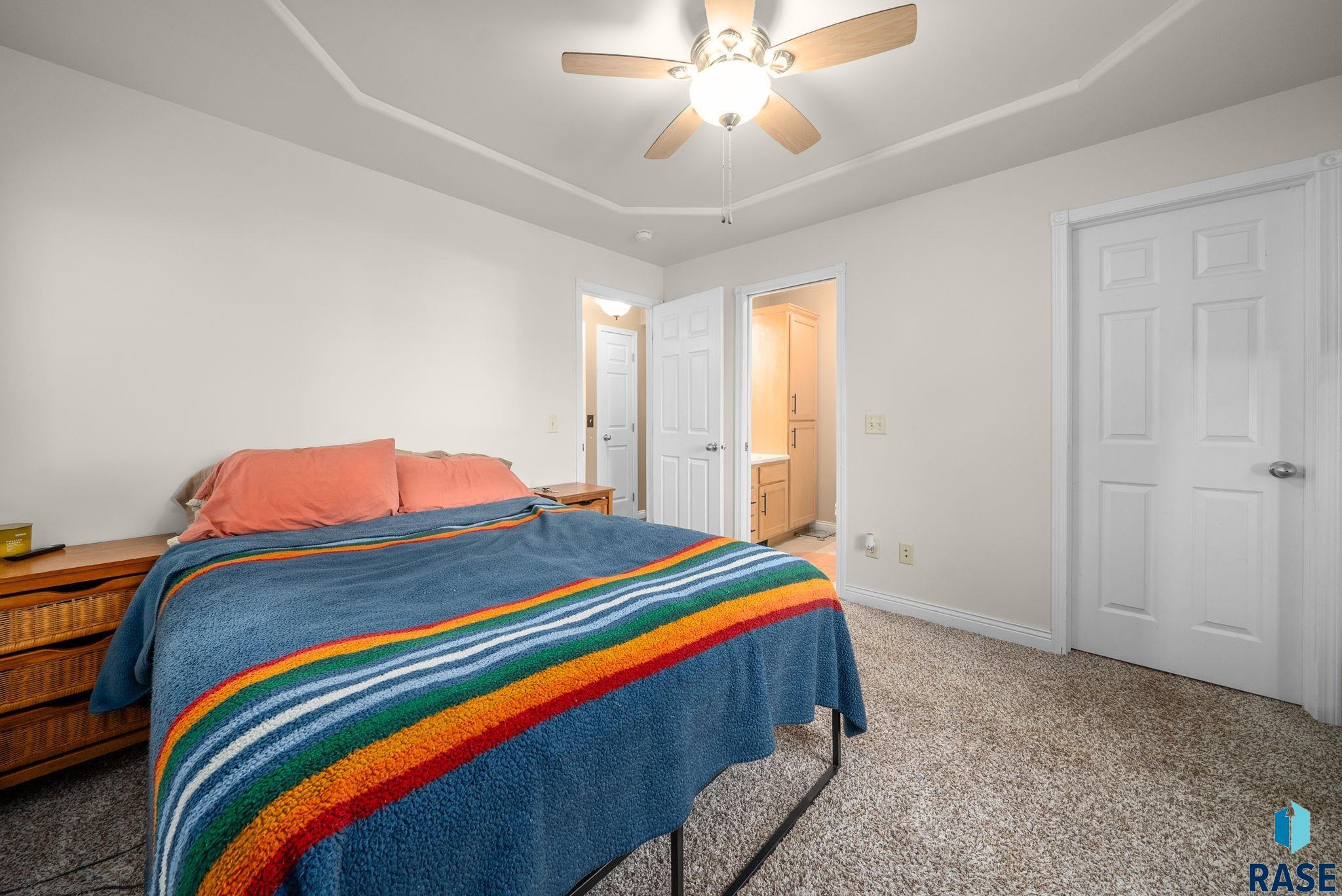 Sioux Falls, South Dakota 57107, United States, 3 Bedrooms Bedrooms, ,3 BathroomsBathrooms,Residential,Active,186523