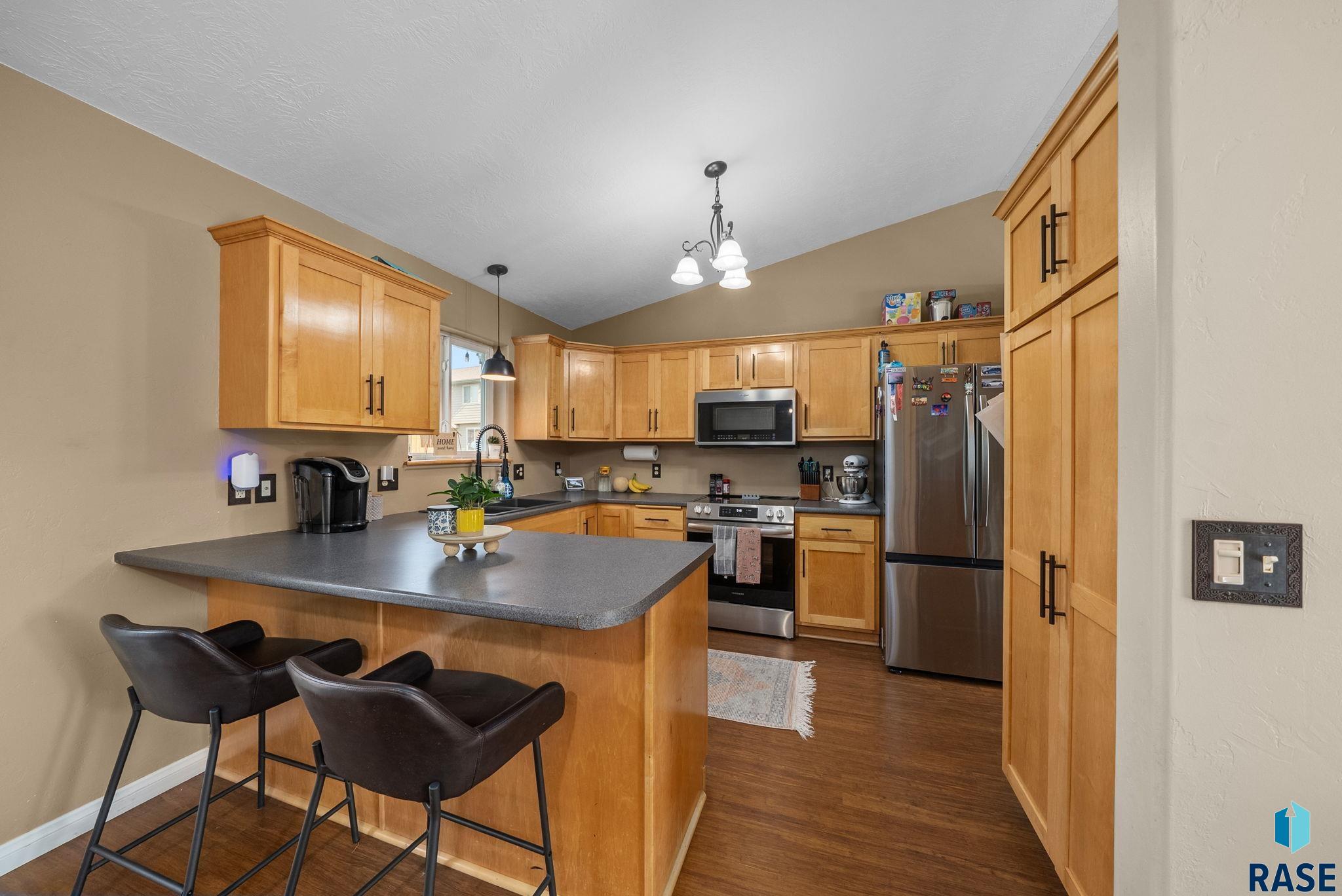 Sioux Falls, South Dakota 57107, United States, 3 Bedrooms Bedrooms, ,3 BathroomsBathrooms,Residential,Active,186523