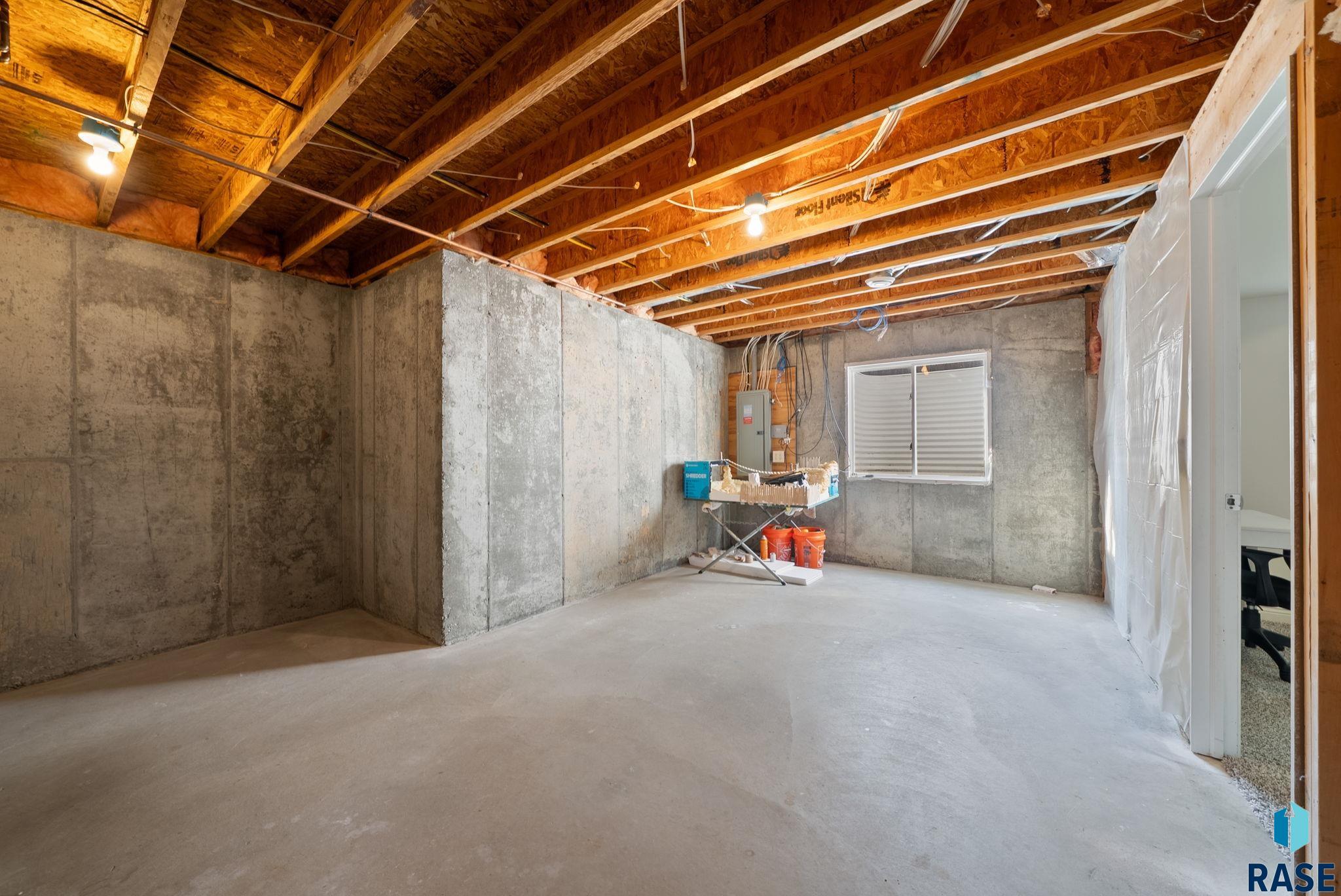 Sioux Falls, South Dakota 57107, United States, 3 Bedrooms Bedrooms, ,3 BathroomsBathrooms,Residential,Active,186523