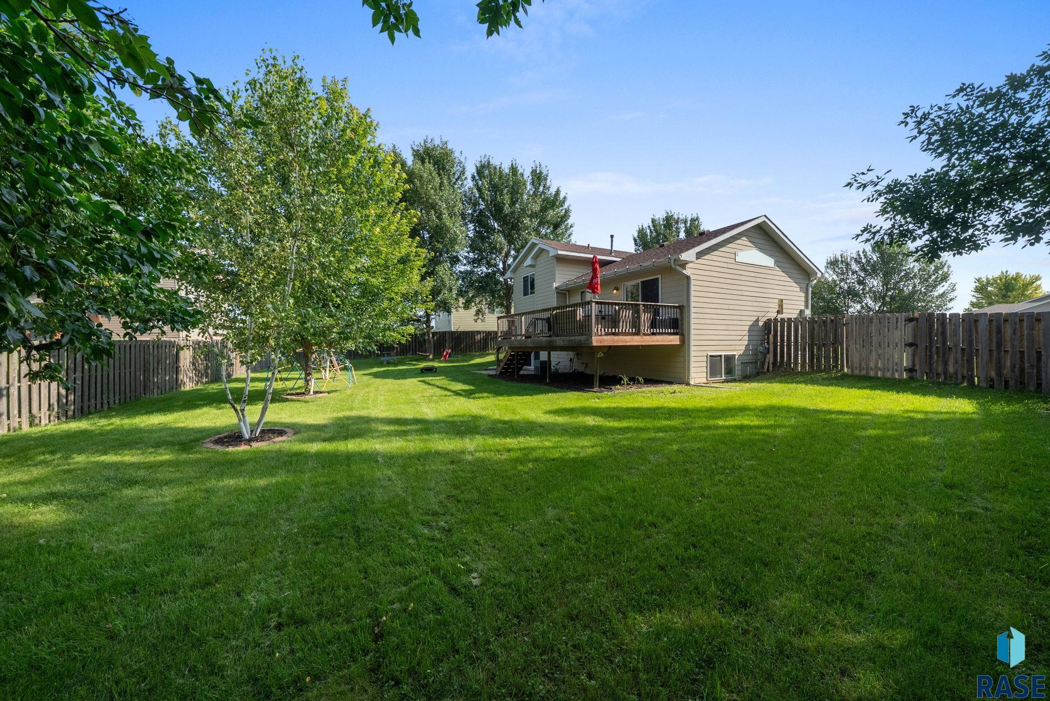 Sioux Falls, South Dakota 57107, United States, 3 Bedrooms Bedrooms, ,3 BathroomsBathrooms,Residential,Active,186523