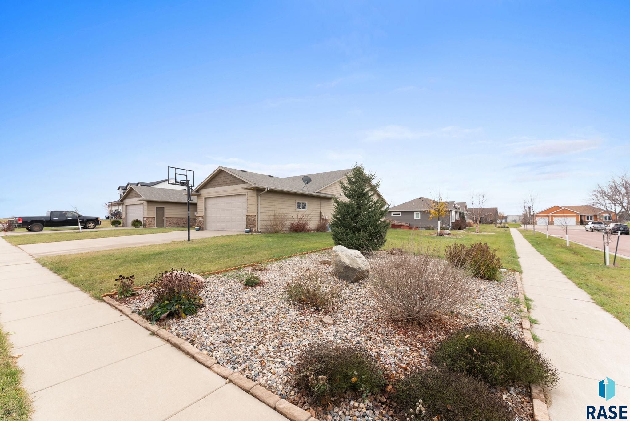 409 Meadow Cir Circle, Lennox, South Dakota image 29