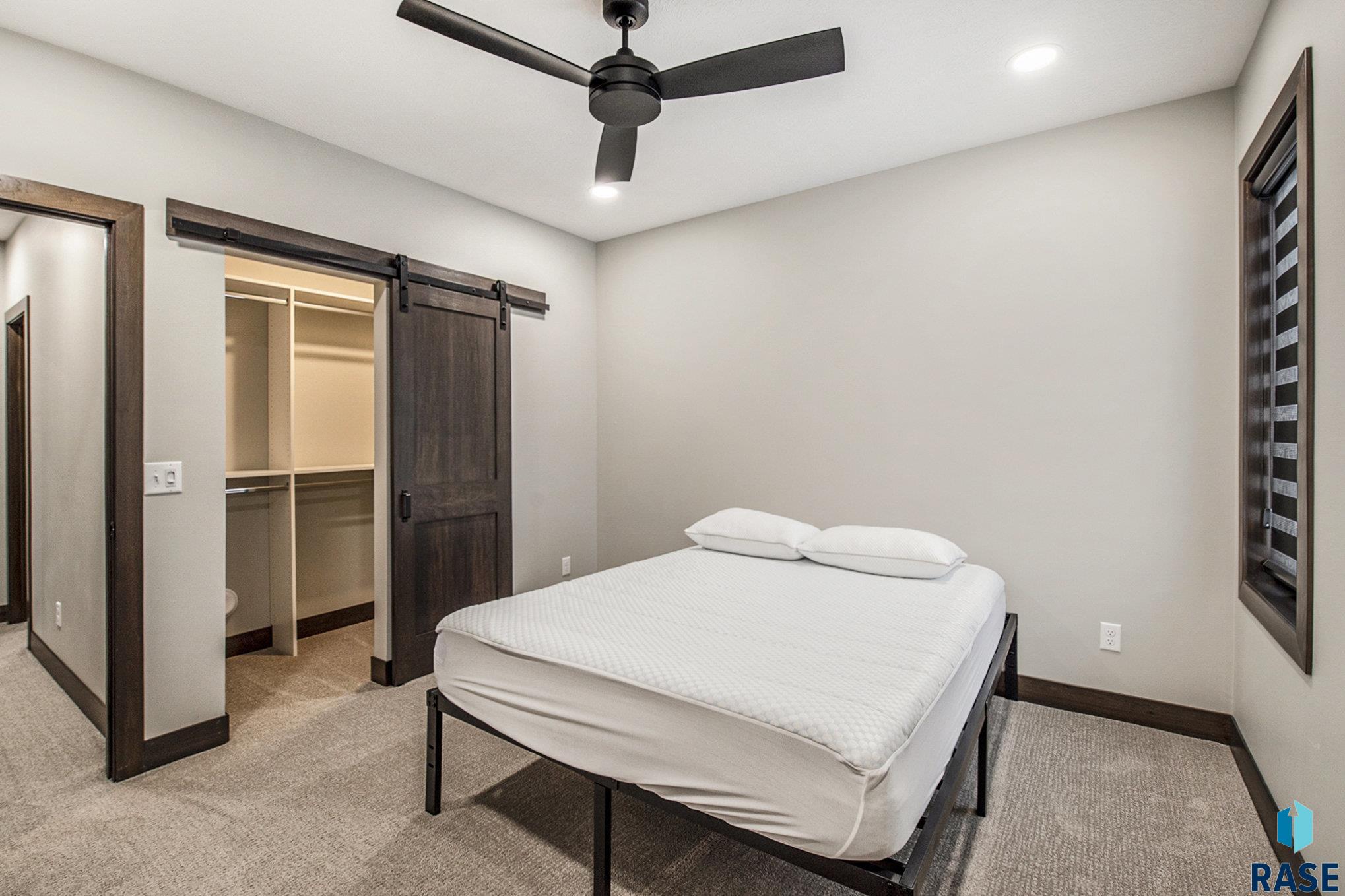8209 E Ladyslipper Cir Circle, Sioux Falls, South Dakota image 25