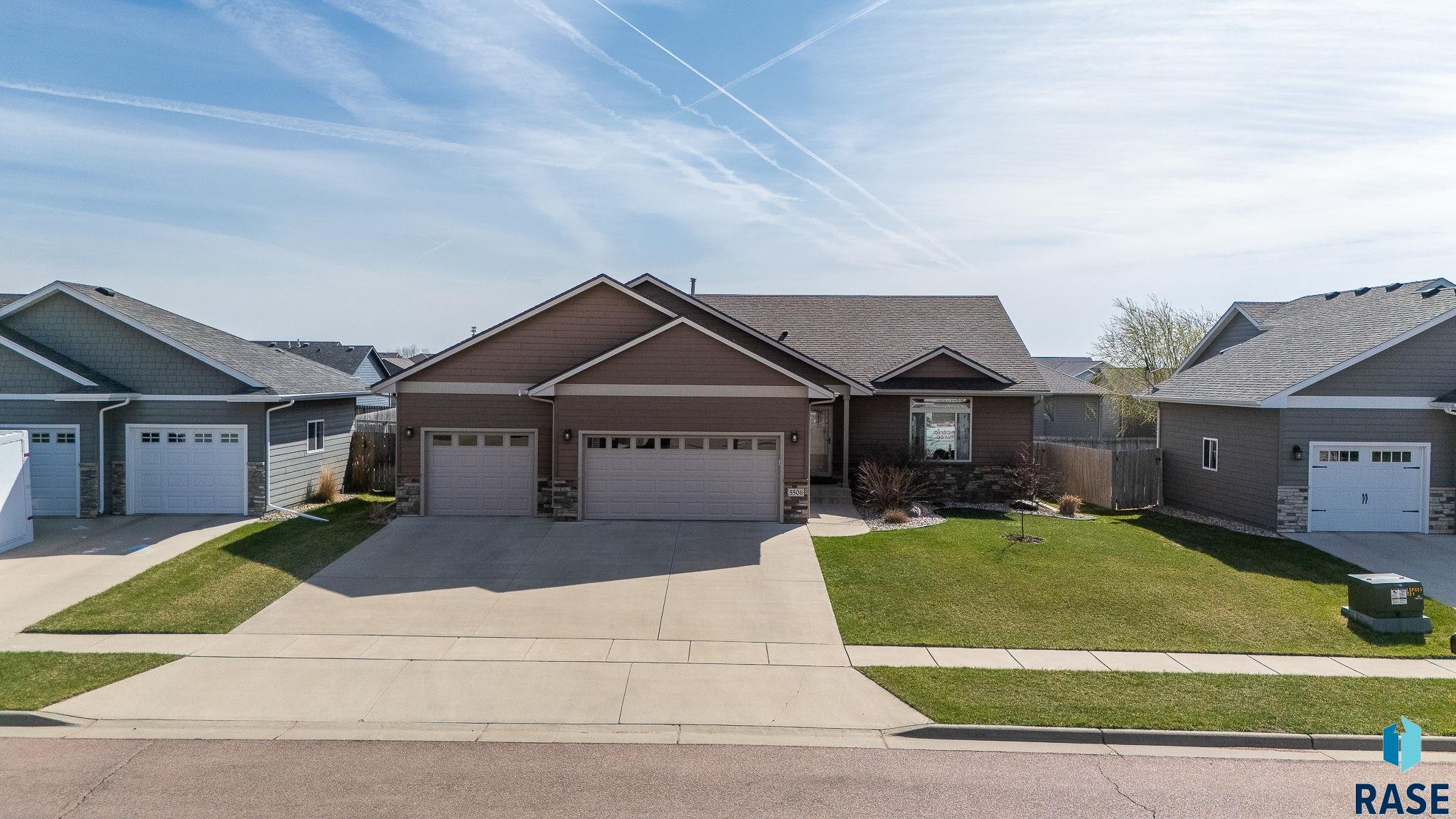 Sioux Falls, South Dakota 57108, United States, 5 Bedrooms Bedrooms, ,3 BathroomsBathrooms,Residential,Active,169311