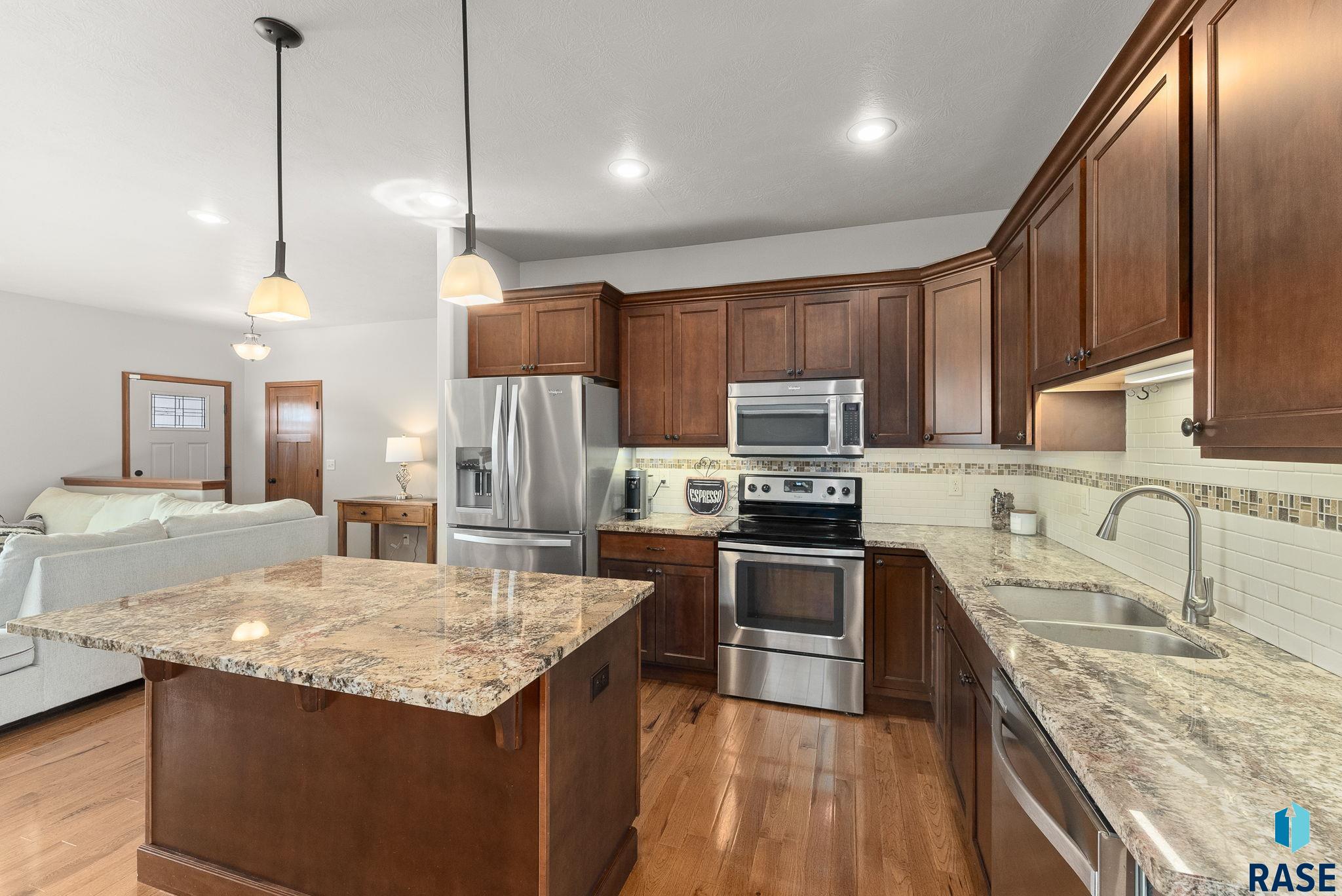 Sioux Falls, South Dakota 57108, United States, 5 Bedrooms Bedrooms, ,3 BathroomsBathrooms,Residential,Active,169311