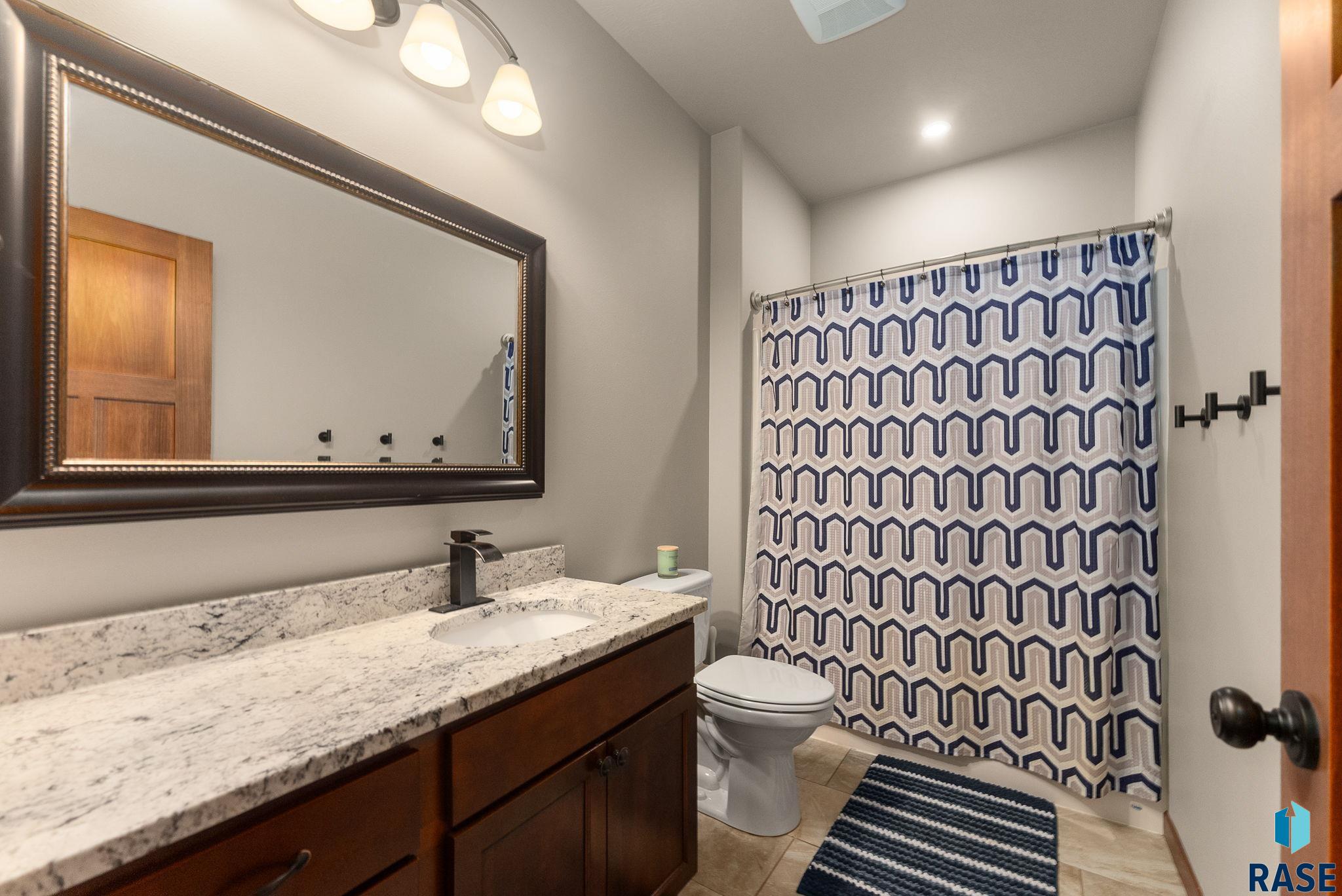 Sioux Falls, South Dakota 57108, United States, 5 Bedrooms Bedrooms, ,3 BathroomsBathrooms,Residential,Active,169311