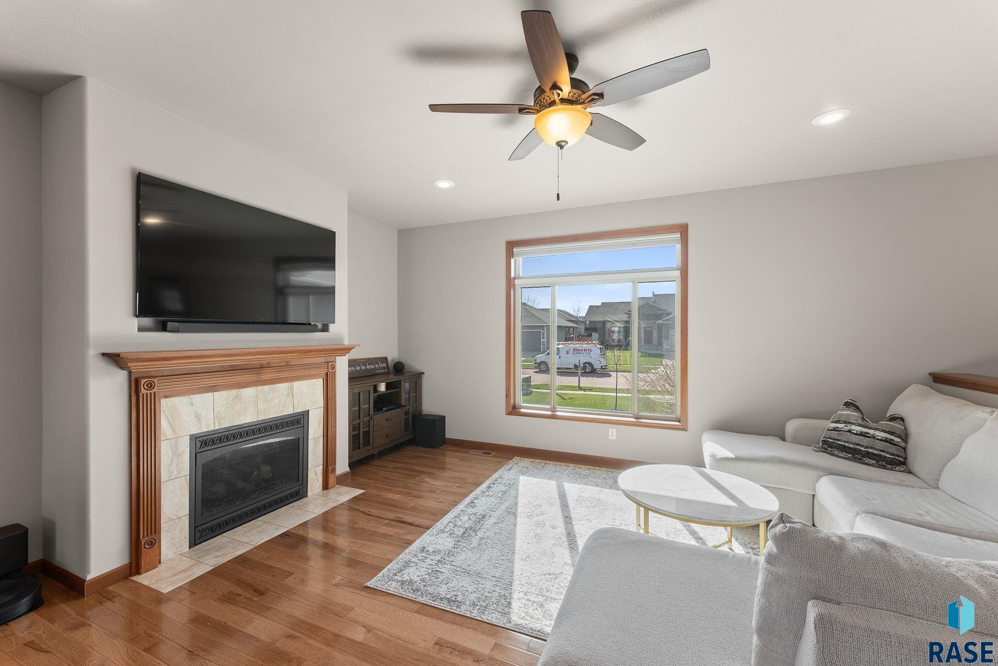 Sioux Falls, South Dakota 57108, United States, 5 Bedrooms Bedrooms, ,3 BathroomsBathrooms,Residential,Active,169311