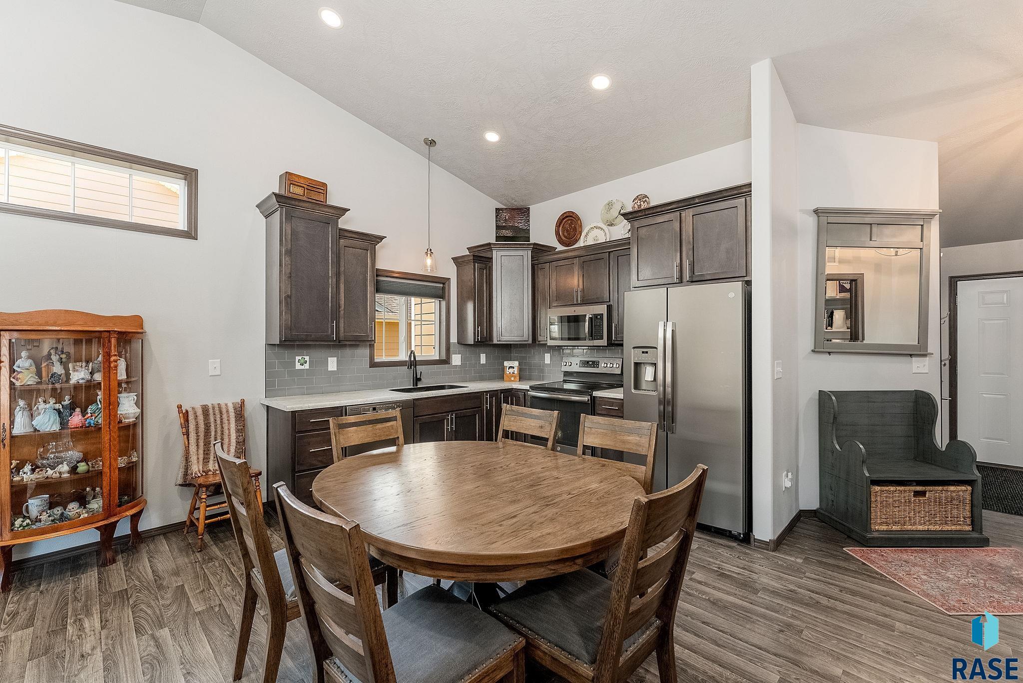 6405 W Maxwell Pl Place, Sioux Falls, South Dakota image 6