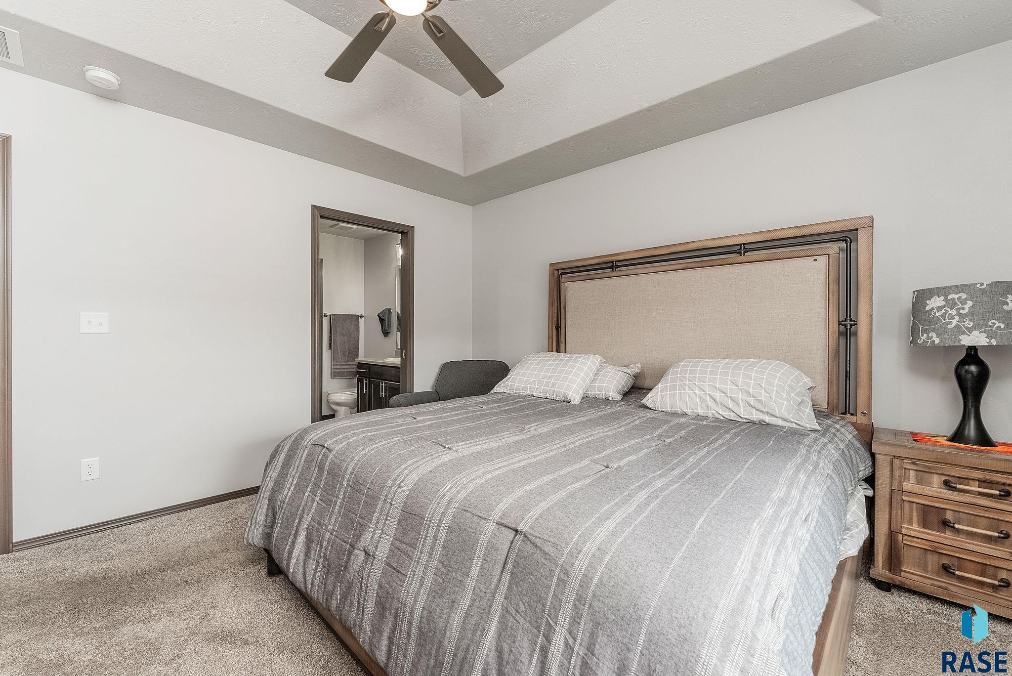 6405 W Maxwell Pl Place, Sioux Falls, South Dakota image 4