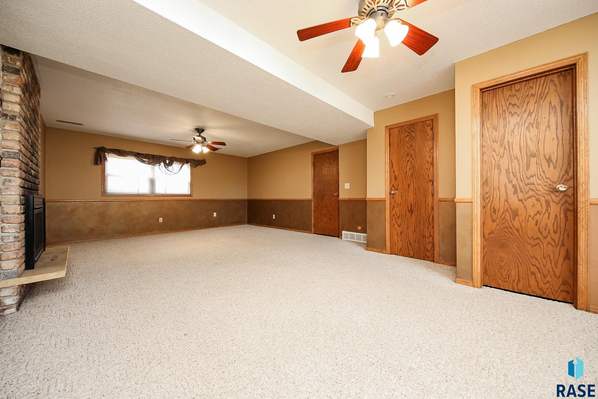 4208 S Ash Grove Ave Avenue, Sioux Falls, South Dakota image 44