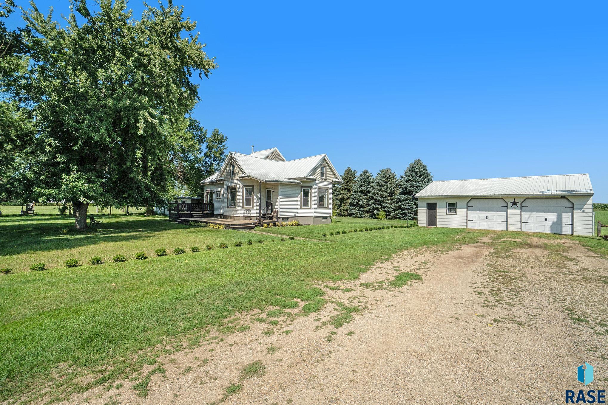 300 Industrial Rd Road, Wentworth, South Dakota image 1